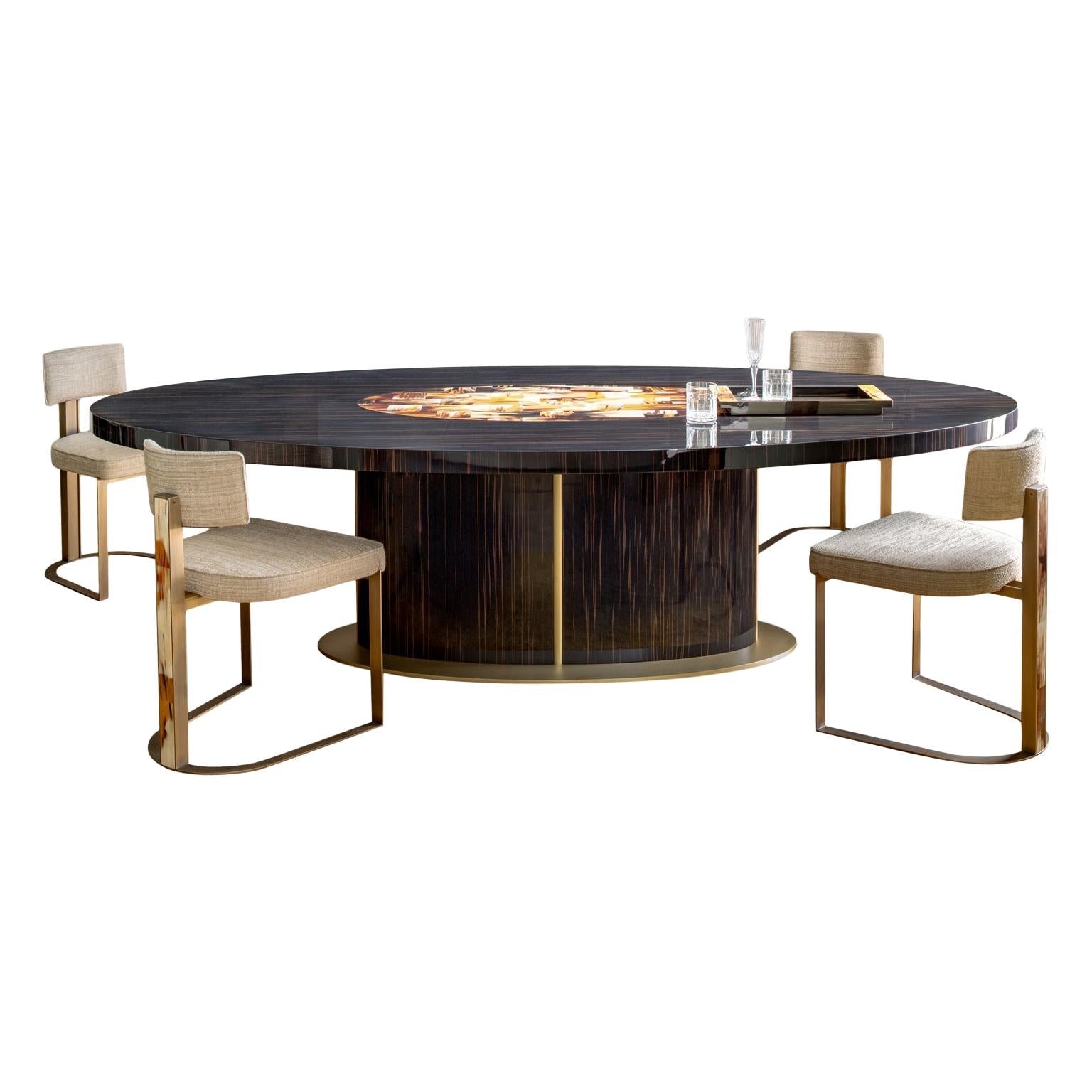 https://a.1stdibscdn.com/nettuno-dining-table-in-glossy-ebony-horn-and-satin-brass-mod-4875-for-sale/1121189/f_169742621579320603232/16974262_master.jpg