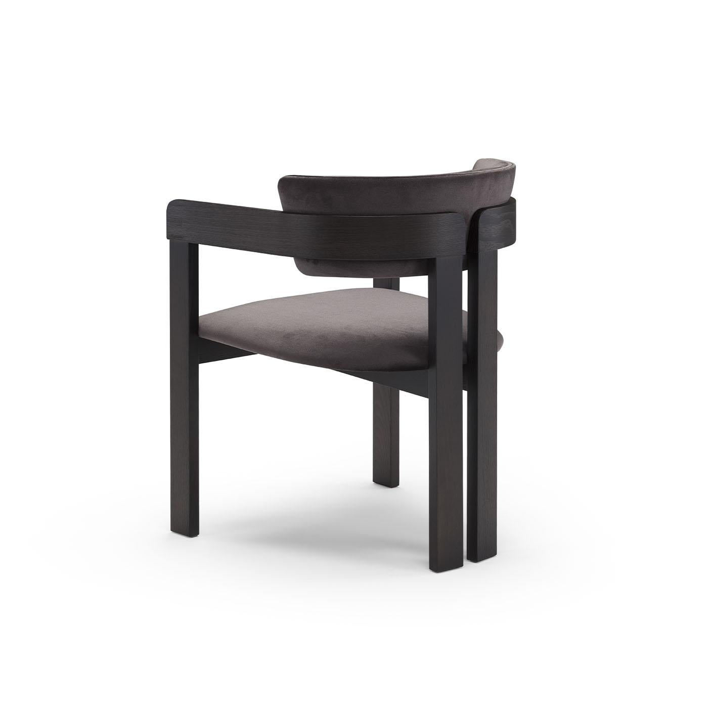 https://a.1stdibscdn.com/ines-black-chair-for-sale-picture-3/f_17062/f_387468021709827630689/1698947516402_ARTSNY_0002_R9A4758_master.jpg