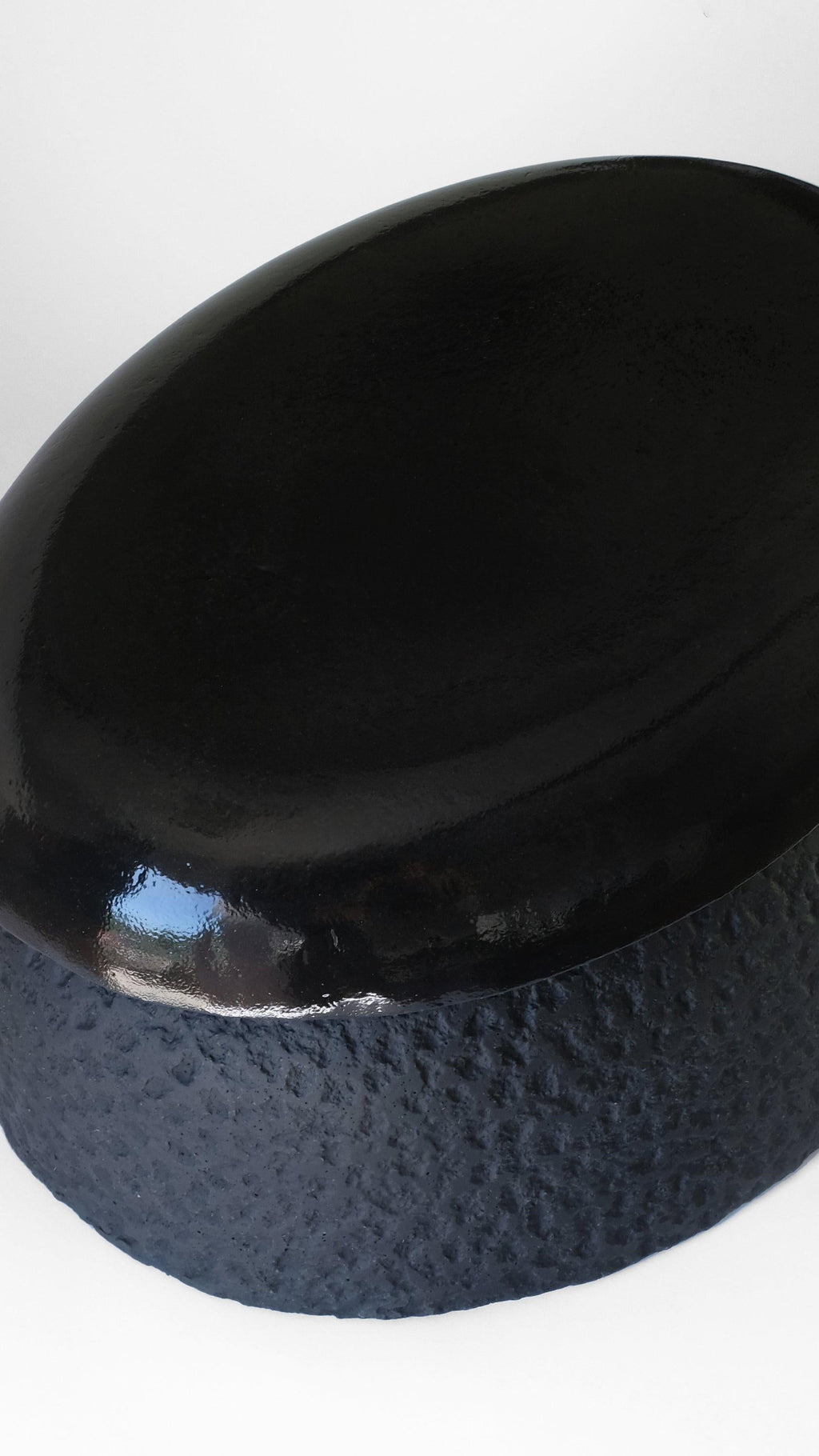 https://a.1stdibscdn.com/handcrafted-oval-black-cast-stone-coffee-table-by-alentes-atelier-greece-for-sale-picture-4/f_56452/f_495613821775577211487/16X9_STRAWBERRY_08_master.jpeg