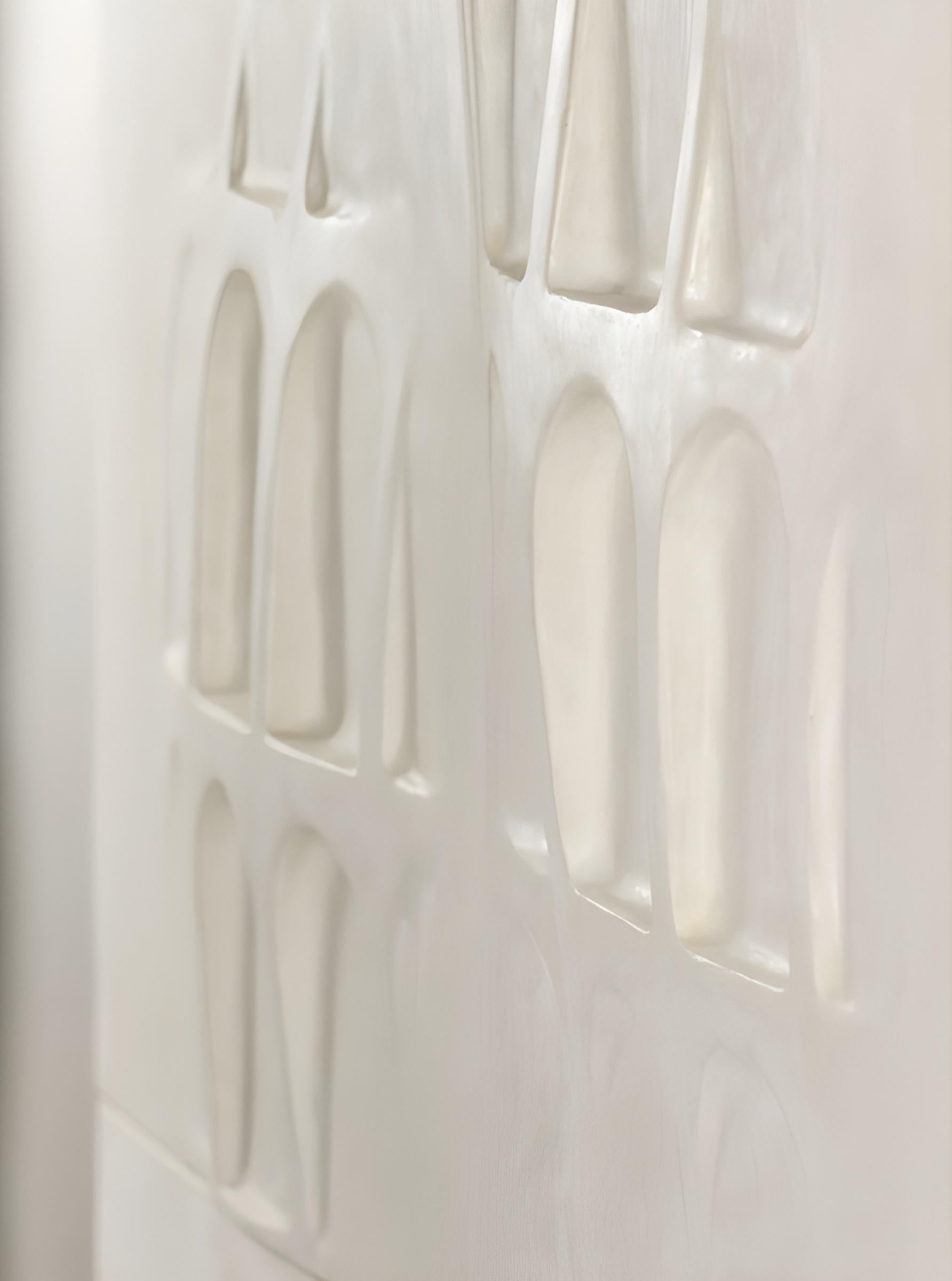 https://a.1stdibscdn.com/1980s-style-white-plastered-cabinet-with-sculpted-arch-doors-by-jose-castro-for-sale-picture-7/f_27693/f_475538821763365190520/16_1_master.jpg