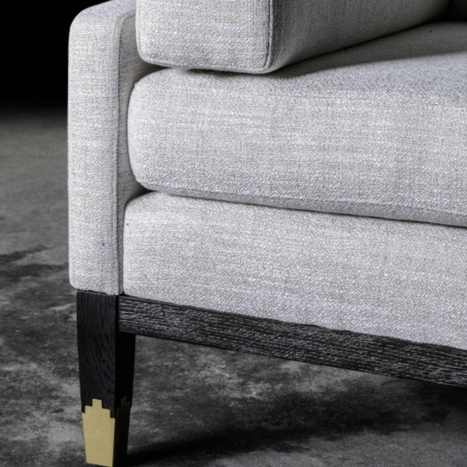 https://a.1stdibscdn.com/21st-century-mr-jones-sofa-100-cotton-velvet-and-natural-oak-by-duistt-for-sale-picture-3/f_63222/f_457202321751550551040/16_master.jpg
