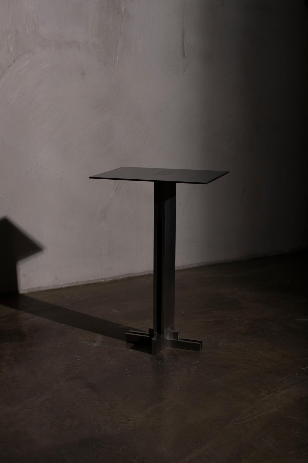 https://a.1stdibscdn.com/apex-side-table-handmade-metal-modern-look-stainless-steel-for-sale-picture-4/f_68572/f_381844121744811214345/16_master.jpg