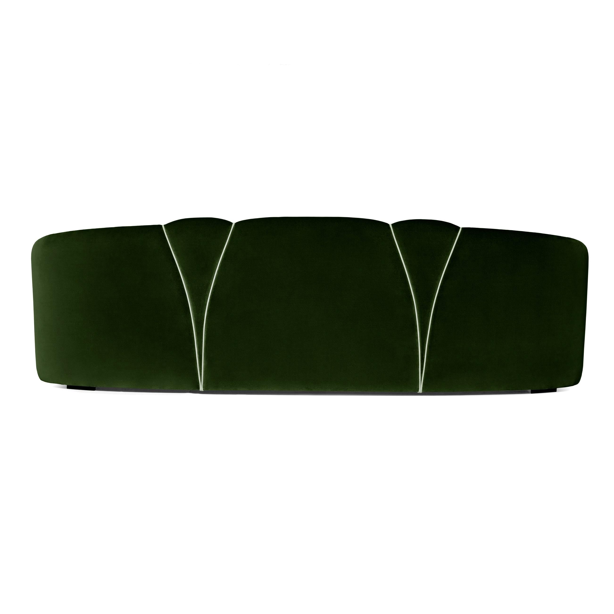 https://a.1stdibscdn.com/art-deco-style-sofa-in-velvet-w-toned-pipping-for-sale-picture-4/f_27693/f_329166821677086046459/170100_MUNNA_JOSEPHINE_280_SOFA_04_master.jpg