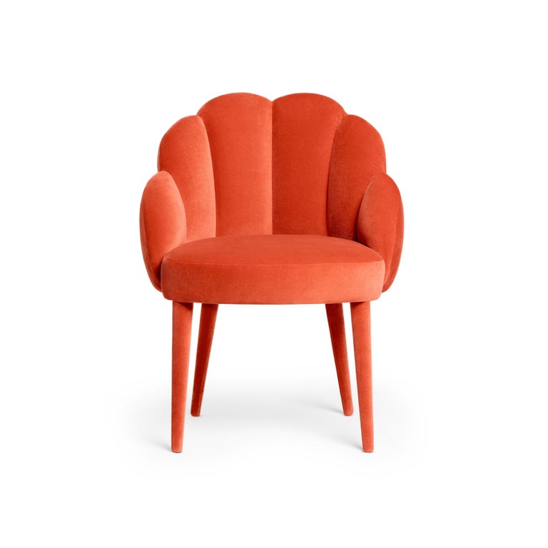 https://a.1stdibscdn.com/contemporary-dining-chair-offered-in-velvet-for-sale-picture-2/f_27693/f_377549021704180030773/170400_MUNNA_DAISY_CHAIR_01_master.jpg?width=768