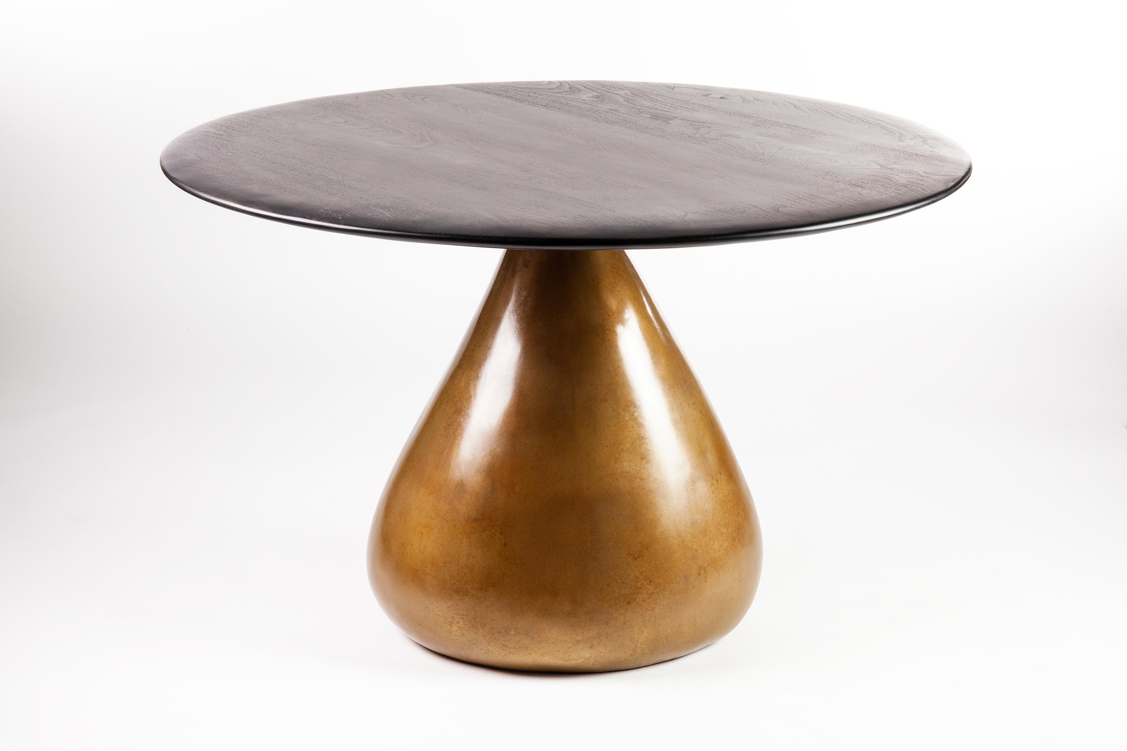 https://a.1stdibscdn.com/sonya-dining-table-in-bronze-and-ebonized-walnut-for-sale-picture-4/f_28753/f_83982231627600478989/170512_Konekt_24_master.jpg