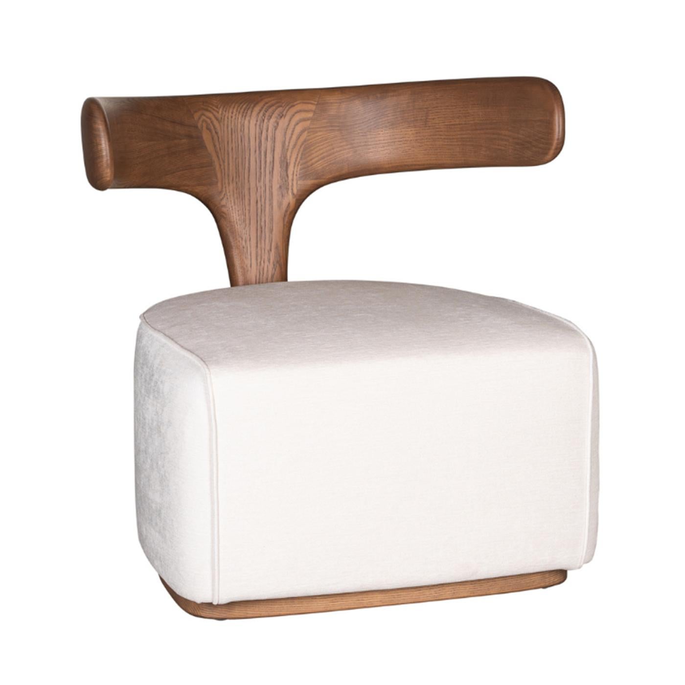 https://a.1stdibscdn.com/moby-dick-white-fabric-covered-armchair-by-libero-rutilo-for-sale-picture-3/f_17062/f_452302121748525414804/1710943122855_MMAANY_0014_Moby_20Dick_203820F_20_282_29_master.jpg