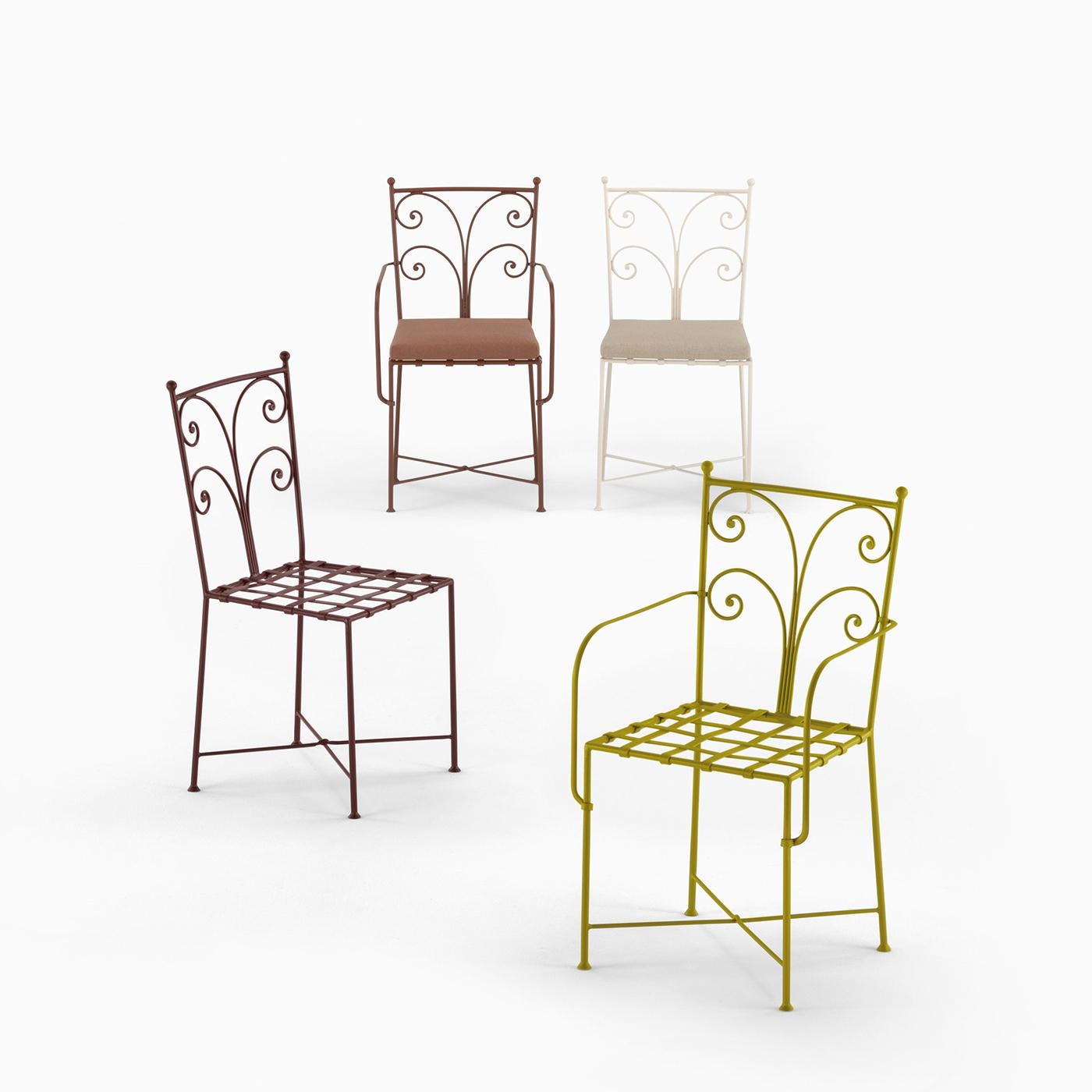 https://a.1stdibscdn.com/acanta-wrought-iron-brown-outdoor-chair-by-dante-negro-for-sale-picture-4/f_17062/f_454680021750065875536/1713362392115_AERENY_0028_Dante_20Negro_202022_09_M_16a_master.jpg