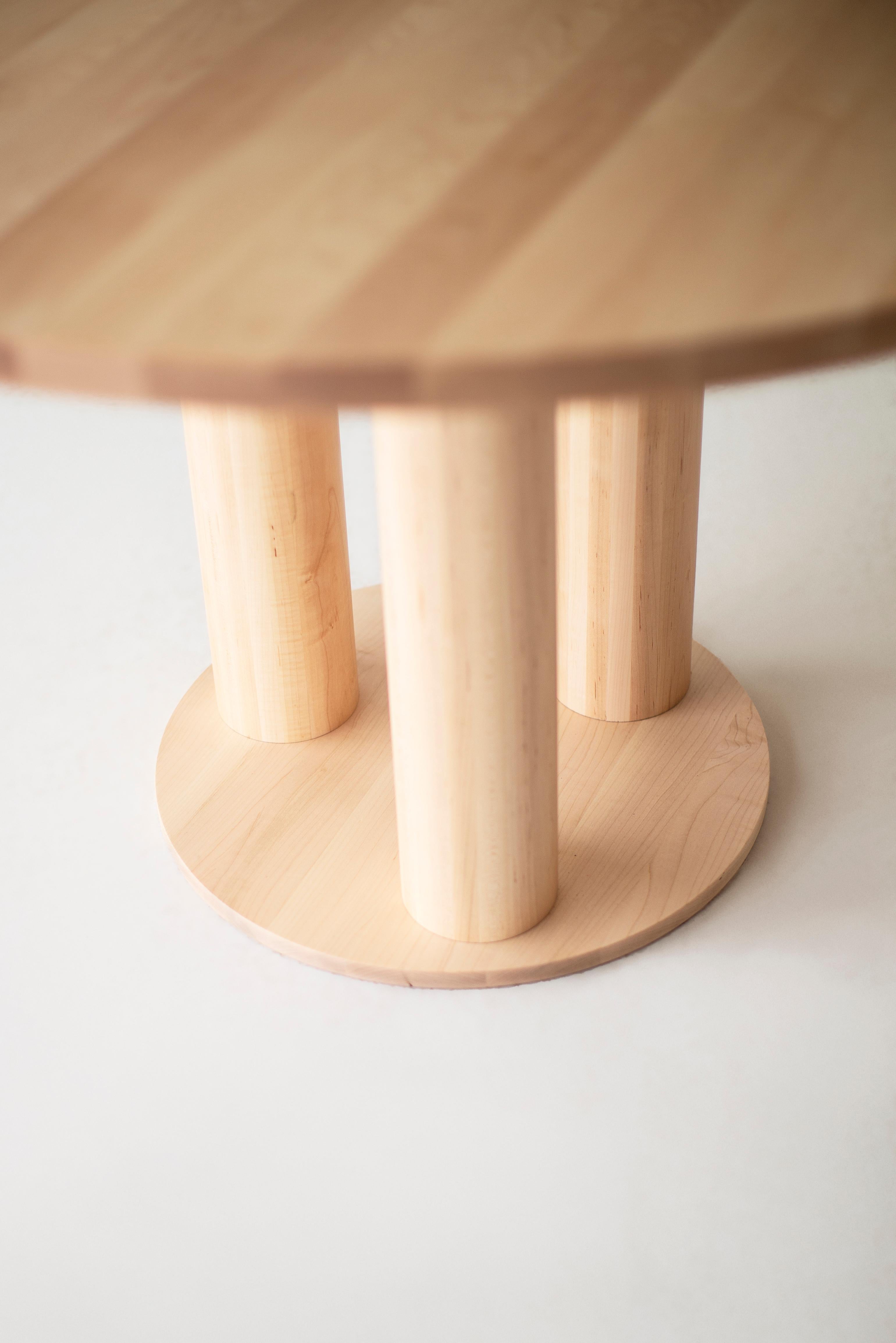 https://a.1stdibscdn.com/bertu-dining-table-modern-round-dining-table-dining-table-maple-cava-for-sale-picture-2/f_9720/f_359431921755625876521/17164591_modern_round_dining_table_91333232_master.jpg