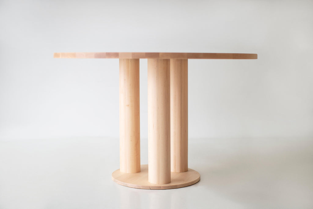 https://a.1stdibscdn.com/bertu-dining-table-modern-round-dining-table-dining-table-maple-cava-for-sale-picture-5/f_9720/f_359431921755625876802/17164591_modern_round_dining_table_91333267_master.jpg