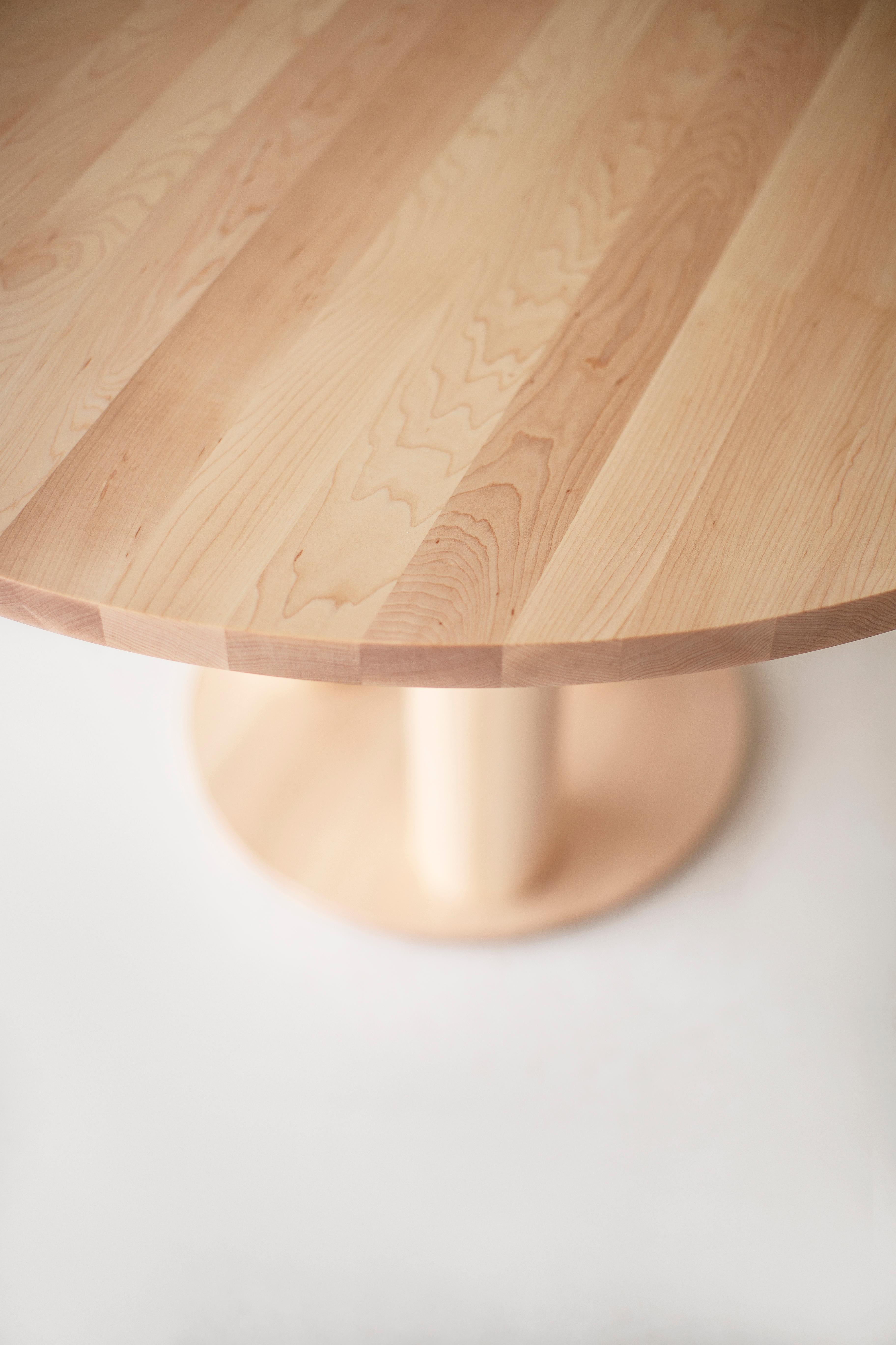 https://a.1stdibscdn.com/bertu-dining-table-modern-round-dining-table-dining-table-maple-cava-for-sale-picture-9/f_9720/f_359431921755625888188/17164591_modern_round_dining_table_91333290_master.jpg