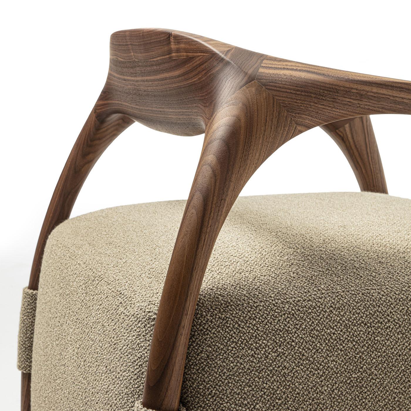 https://a.1stdibscdn.com/chassis-canaletto-walnut-solid-wood-armchair-fabric-upholstery-by-durame-for-sale-picture-5/f_17062/f_455000121750233357487/1718352501575_ARTSNY_0027_32A6661_master.jpg