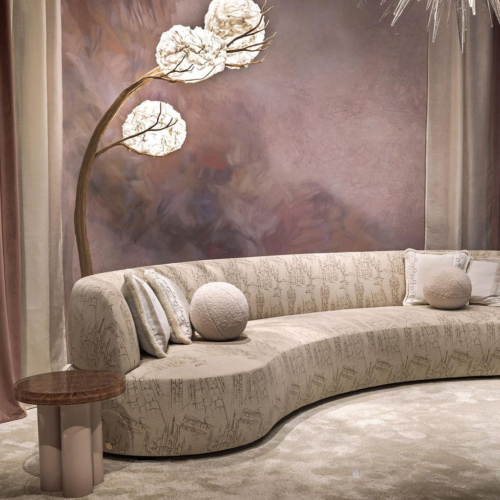 https://a.1stdibscdn.com/duse-cityscape-embroidered-beige-fabric-sofa-for-sale-picture-5/f_17062/f_405802621720690885269/1719301186620_AAEENY_0046_DUSE_1_master.jpeg
