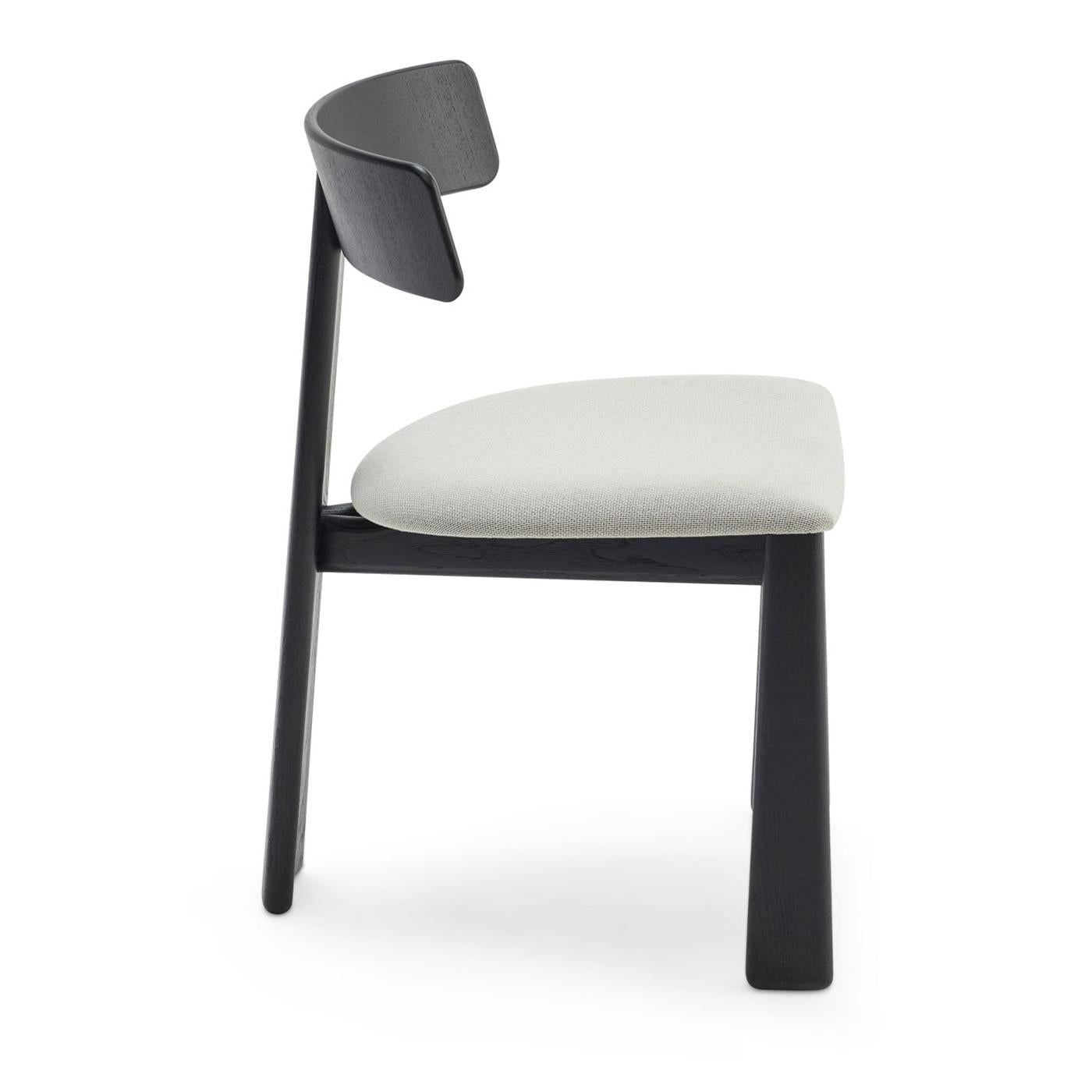 https://a.1stdibscdn.com/theo-black-chair-balutto-associati-design-for-sale-picture-4/f_17062/f_406842421721311008627/1719914092404_AMETNY_0006_LIVONI_THEO_0699_scaled_master.jpg