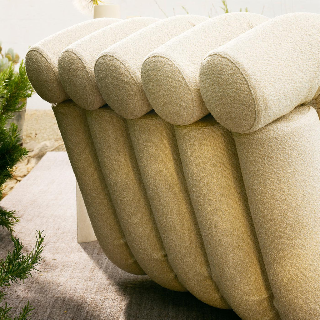 https://a.1stdibscdn.com/periscopio-fluted-beige-fabric-sofa-by-studiopepe-for-sale-picture-4/f_17062/f_451318721747900898086/1723201006058_AMETNY_0015_Exteta_B_526_master.jpg