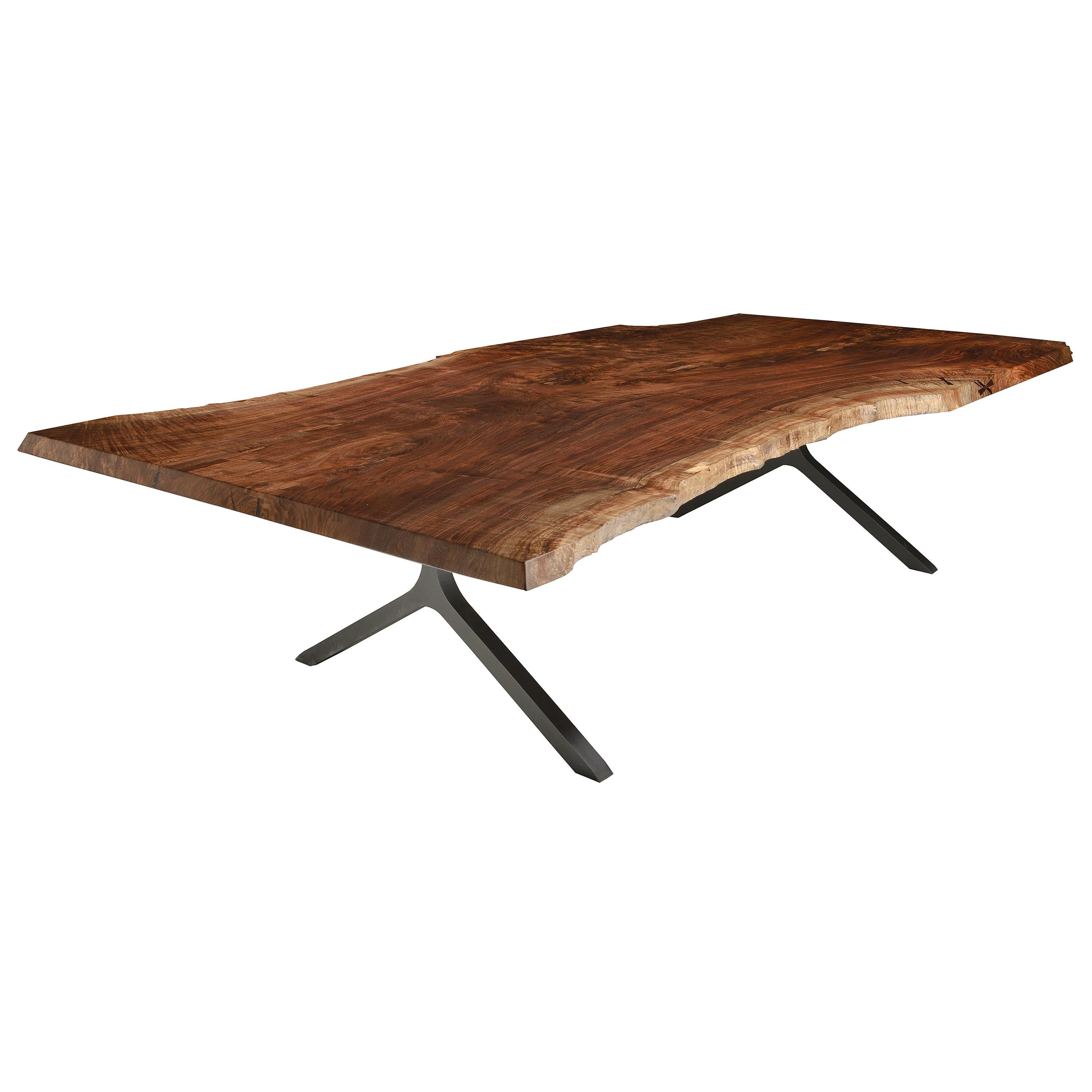 https://a.1stdibscdn.com/claro-walnut-single-slab-live-edge-dining-table-in-stock-for-sale/1121189/f_173839521582958745992/17383952_master.jpg