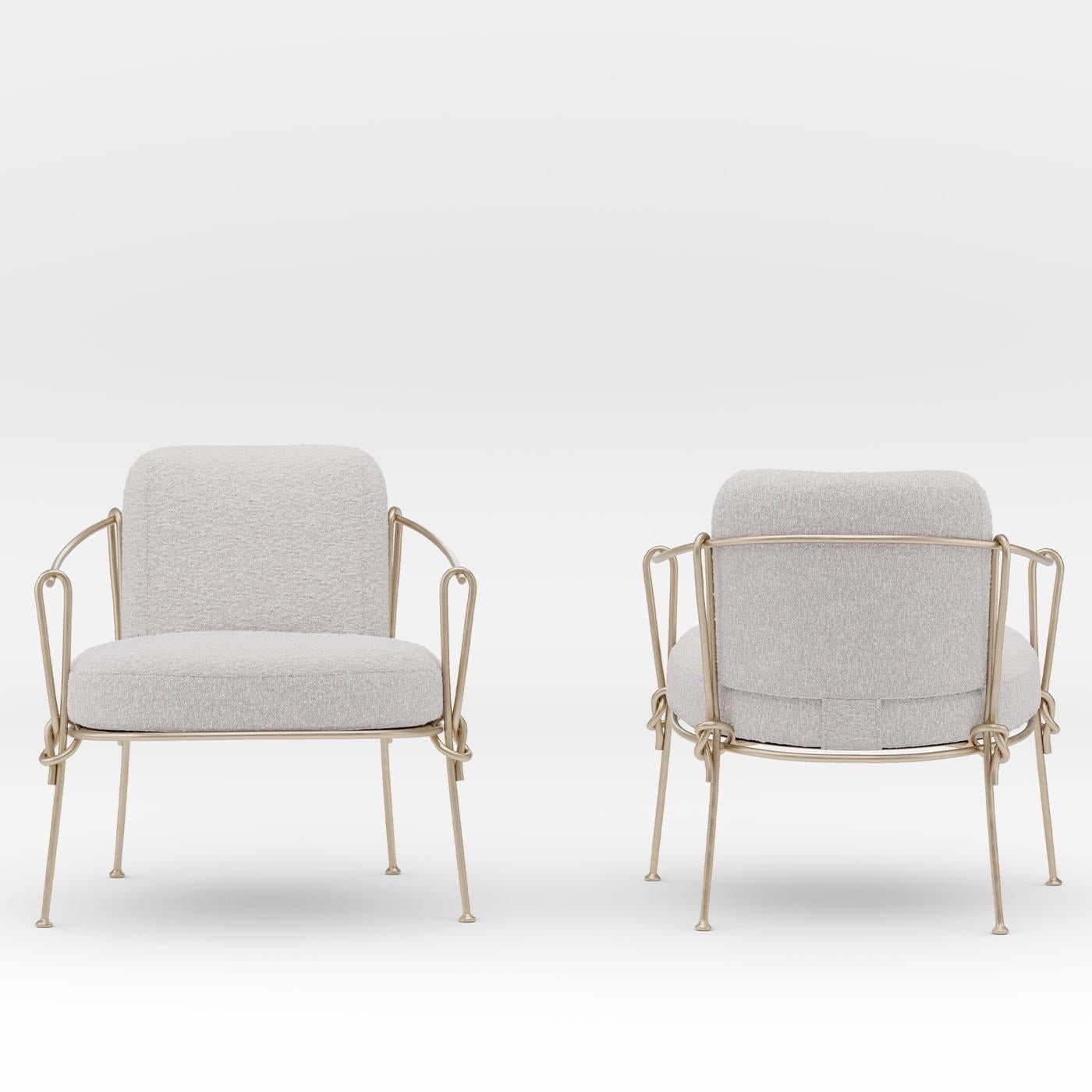 https://a.1stdibscdn.com/corda-champagne-iron-outdoor-armchair-by-zanellatobortotto-for-sale-picture-6/f_17062/f_448088621745922029535/1741884816119_ARTSNY_0002_Corda_poltrona_fronte_retro_risultato_master.jpg