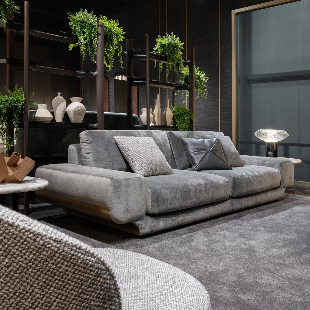 https://a.1stdibscdn.com/milo-gray-fabric-with-aluminum-details-3-seater-sofa-by-zanaboni-for-sale-picture-3/f_17062/f_450905621747664625515/1742299262108_STTRNY_0001_MILO_20_283_29_master.jpg
