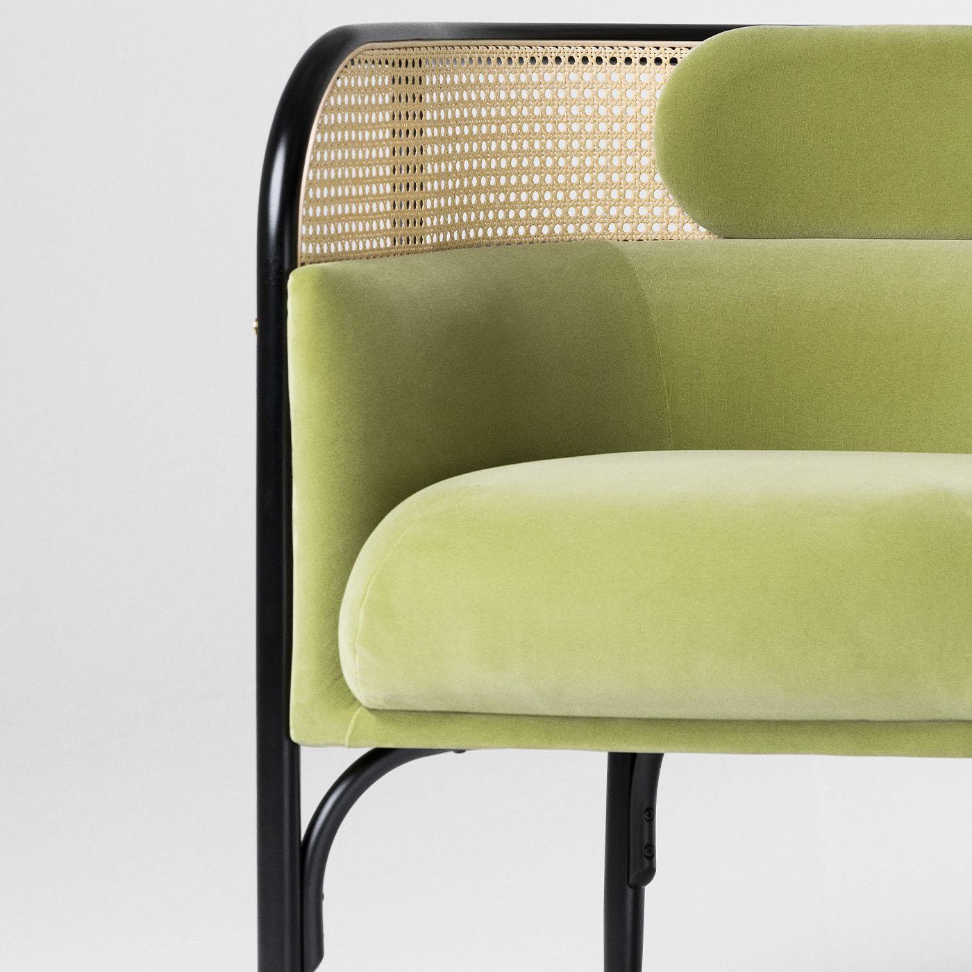 https://a.1stdibscdn.com/targa-petit-green-velvet-armchair-by-gamfratesi-for-sale-picture-3/f_17062/f_470659221760601159046/1748515817614_STTRNY_0000_TargaPetitbyGamFratei_15__master.jpg