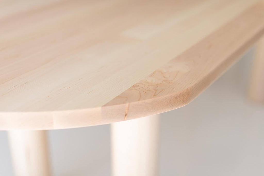 https://a.1stdibscdn.com/cava-modern-oval-dining-table-for-sale-picture-5/f_9720/f_359458521693930064088/17486102_modern_oval_dining_table_65740767_master.jpg