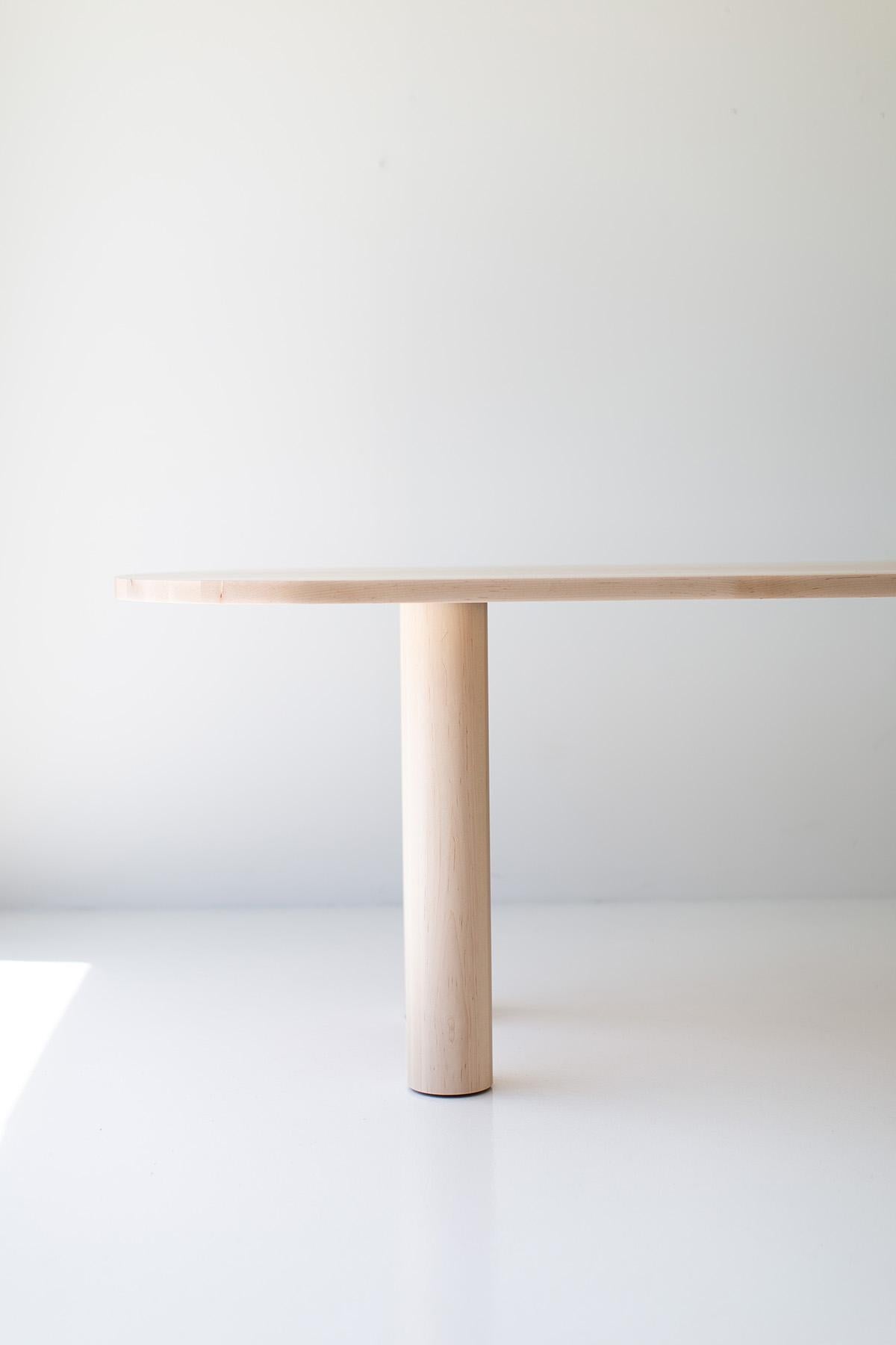 https://a.1stdibscdn.com/cava-modern-oval-dining-table-for-sale-picture-7/f_9720/f_359458521693930244637/17486102_modern_oval_dining_table_65740788_master.jpg