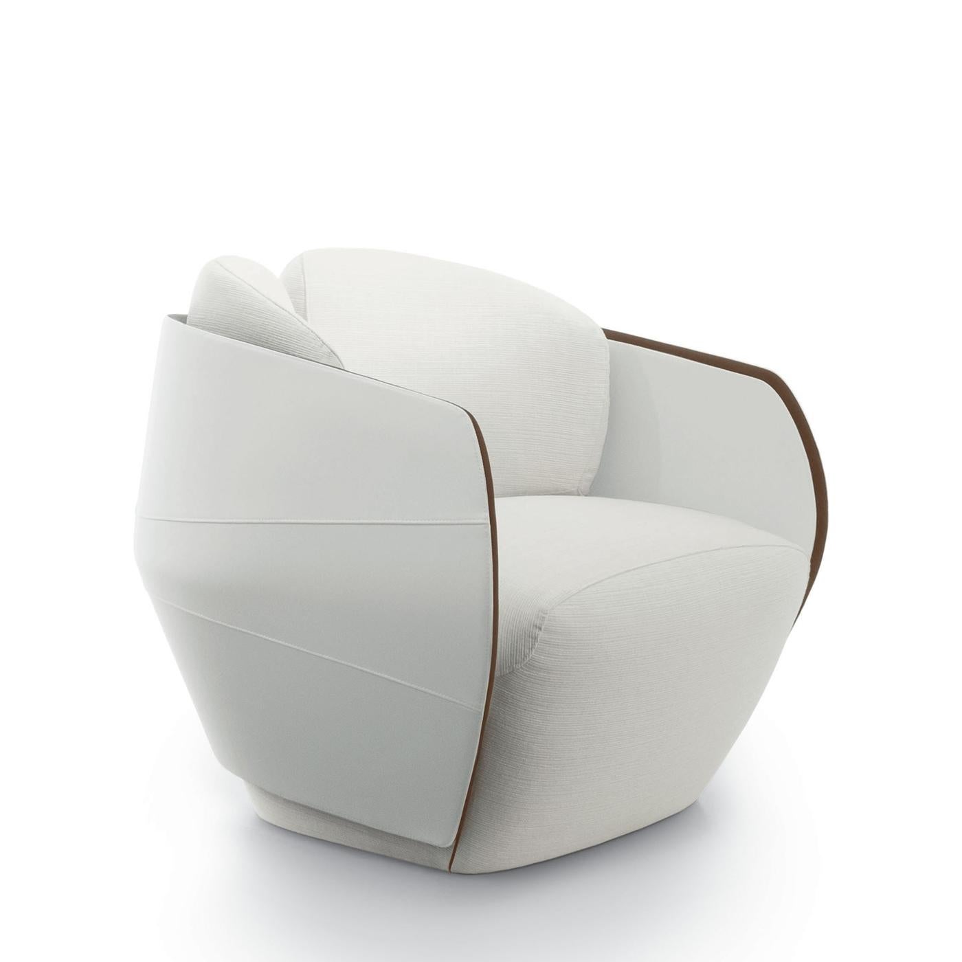 https://a.1stdibscdn.com/lorelei-white-fabric-and-leather-armchair-for-sale-picture-7/f_17062/f_479619221765533210405/1761321944302_RMMMNY_0026_Giorgetti_SL_Lorelei_armchair_009_HR_master.jpg