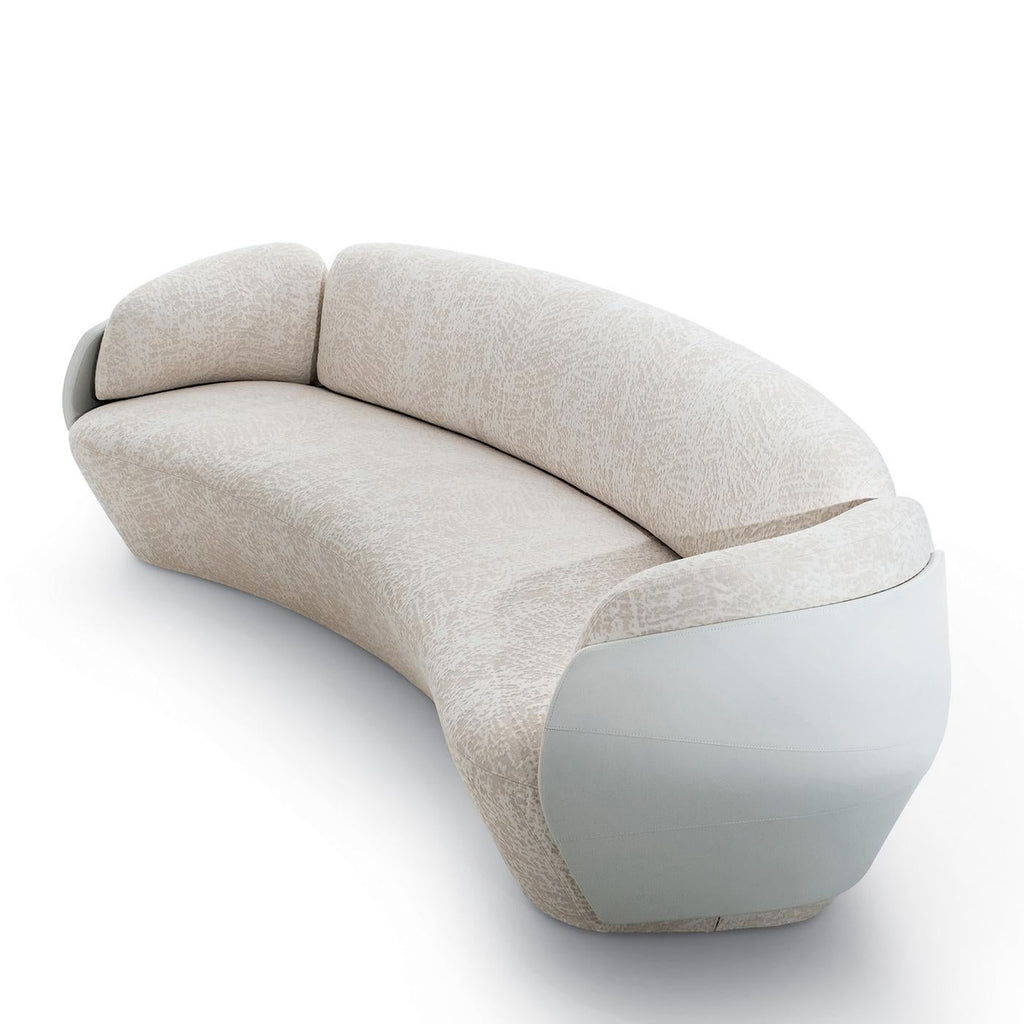 https://a.1stdibscdn.com/lorelei-white-leather-three-seat-sofa-for-sale-picture-3/f_17062/f_479980321765797900674/1761322613928_RMMMNY_0021_Giorgetti_SL_Lorelei_sofa_004_HR_1__master.jpg