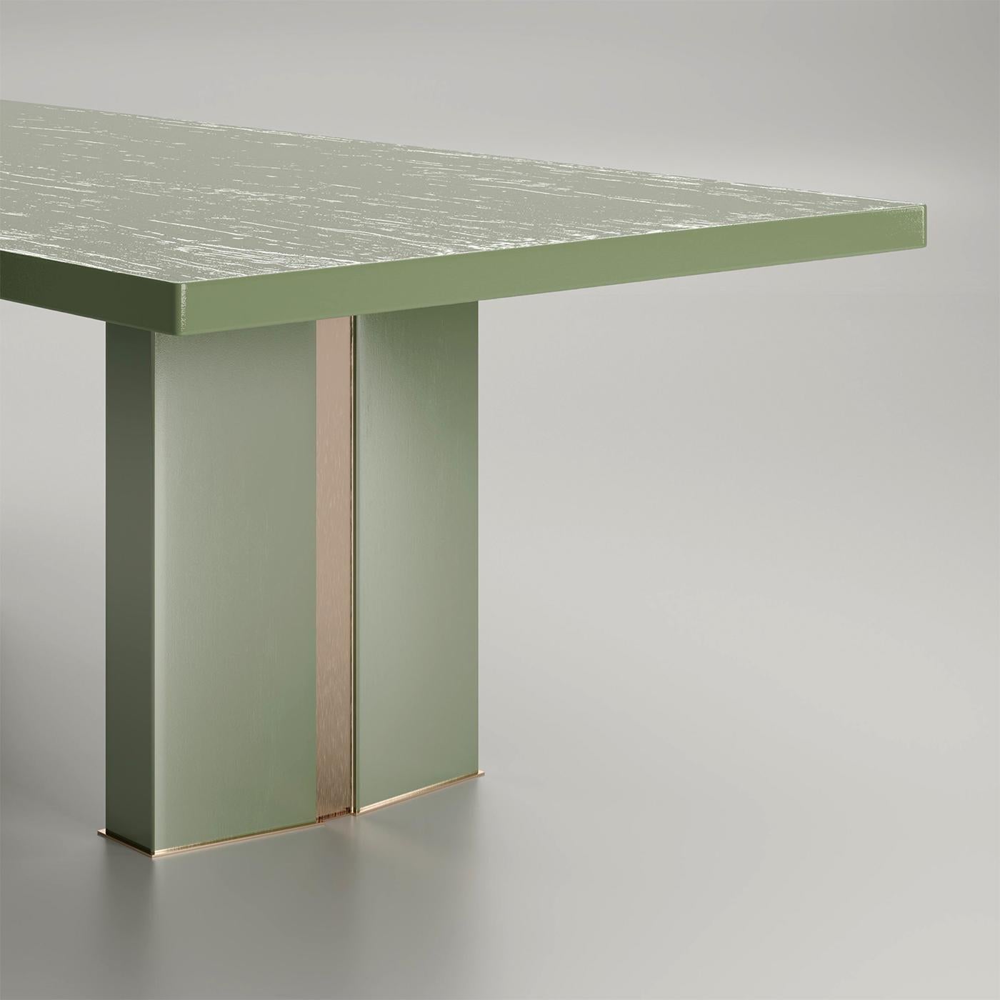 https://a.1stdibscdn.com/gemma-textured-green-wood-dining-table-for-sale-picture-9/f_17062/f_480140321765877701499/1764601687213_MATENY_0009_Gemma_lucido_DEF_03_oro_2000x2000_2__master.jpg