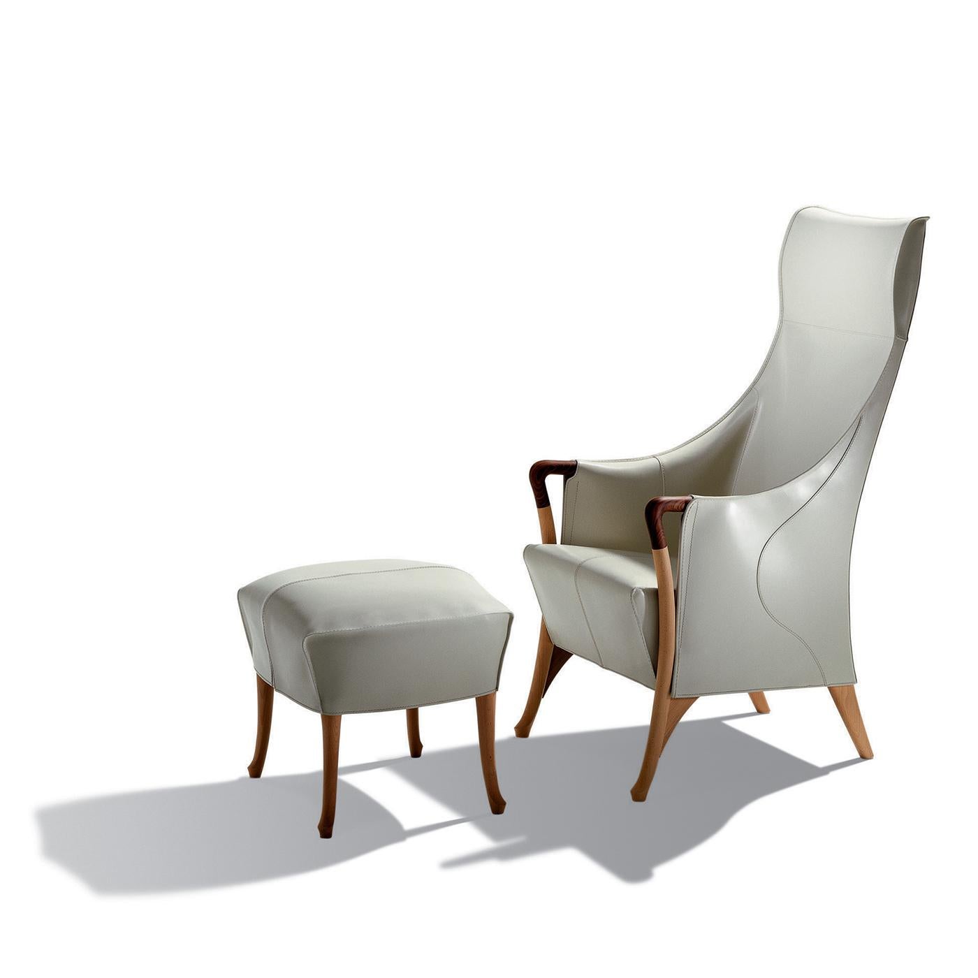 https://a.1stdibscdn.com/progetti-bergere-white-leather-armchair-for-sale-picture-3/f_17062/f_483848421768822257653/1765297186744_RATENY_0023_Giorgetti_SL_ProgettiCuoio_armchair_002_HR_master.jpg
