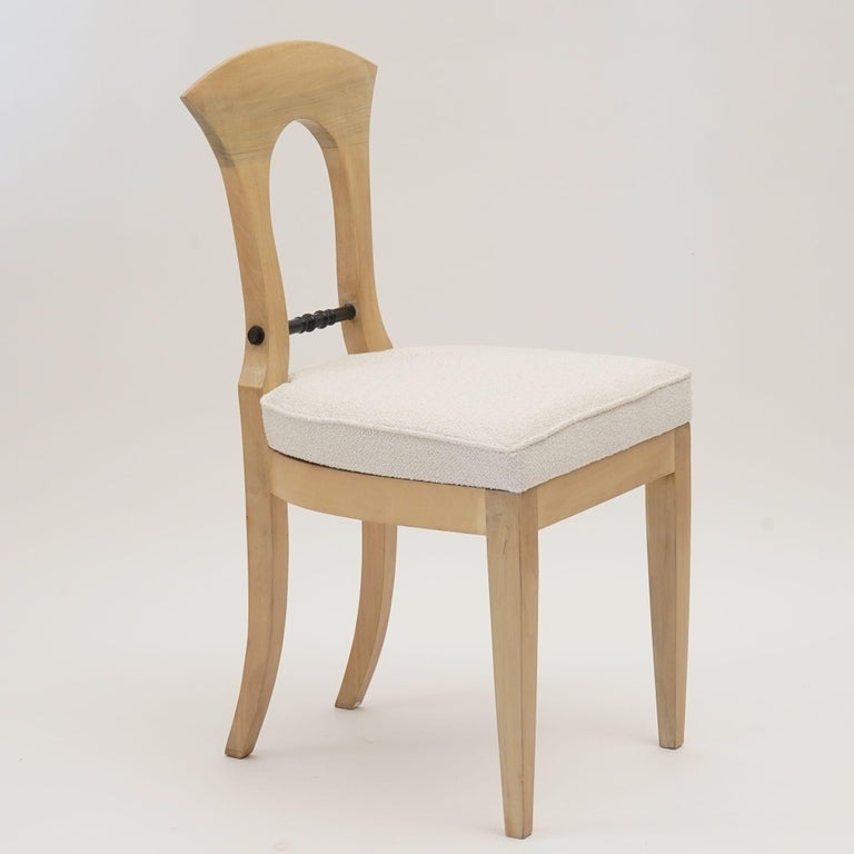 https://a.1stdibscdn.com/eclectica-set-of-8-white-biedermeier-dining-chairs-each-in-different-style-for-sale-picture-18/f_25683/f_461406221754336576006/17_ADX02843_master.jpeg?width=768