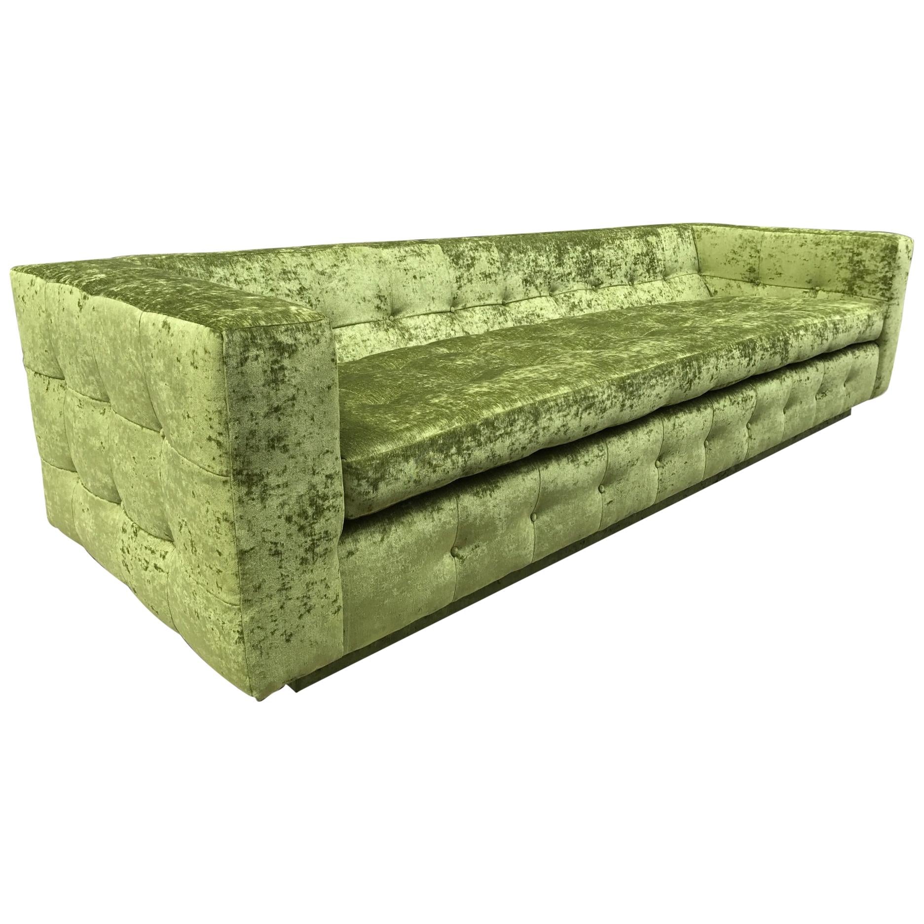 https://a.1stdibscdn.com/custom-tufted-green-velvet-sofa-custom-design-for-sale/1121189/f_181863411583396415240/18186341_master.jpg
