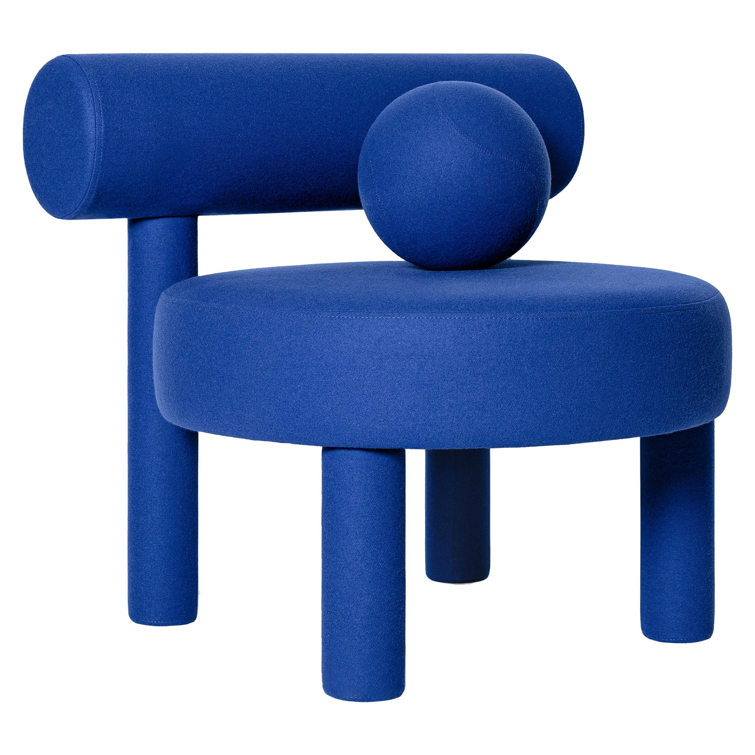 https://a.1stdibscdn.com/modern-low-chair-gropius-cs1-by-noom-for-sale/1121189/f_184691821585310869762/18469182_master.jpg