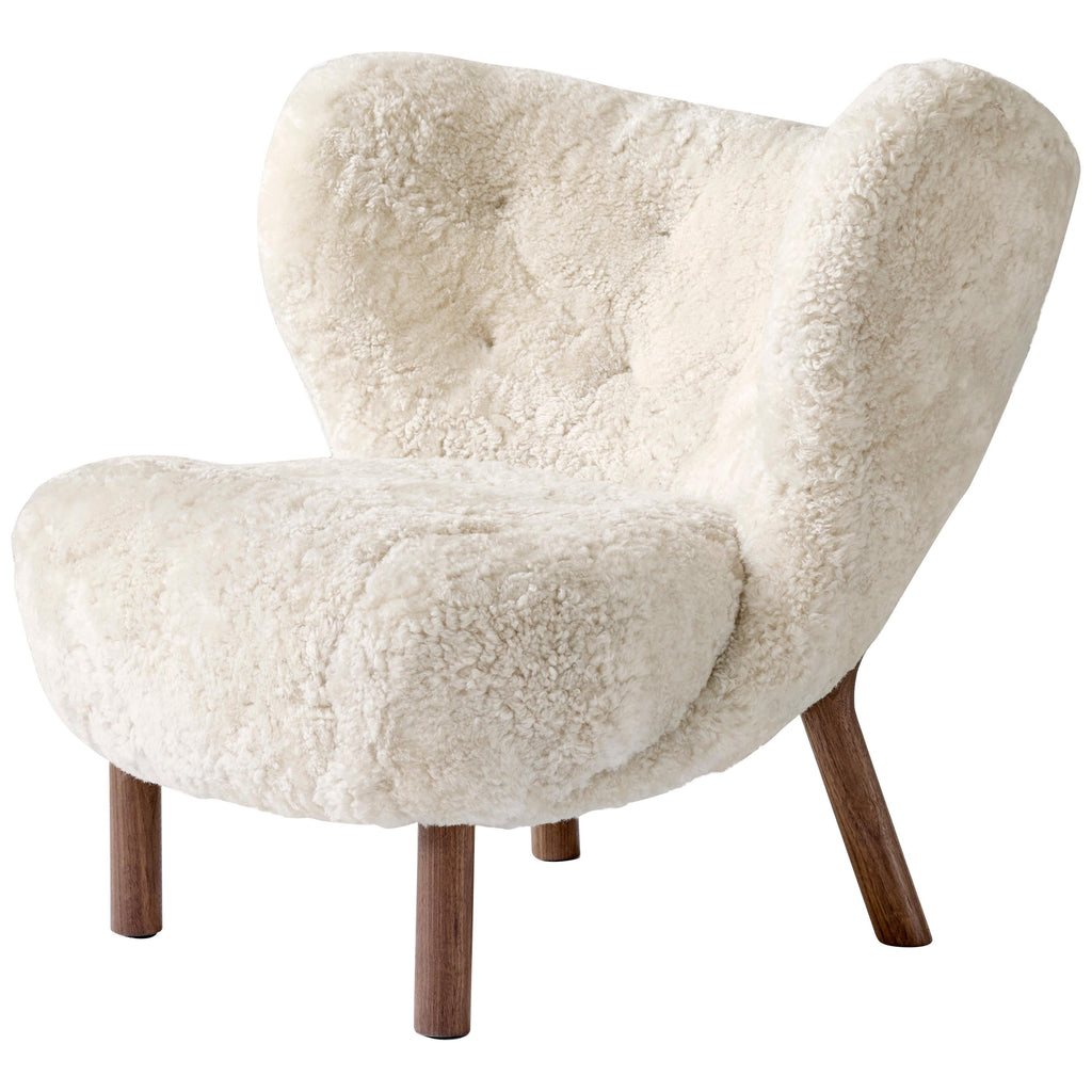 https://a.1stdibscdn.com/mid-century-modern-scandinavian-little-petra-vb1-lounge-chair-by-viggo-boesen-for-sale/1121189/f_185208921585644400391/18520892_master.jpg