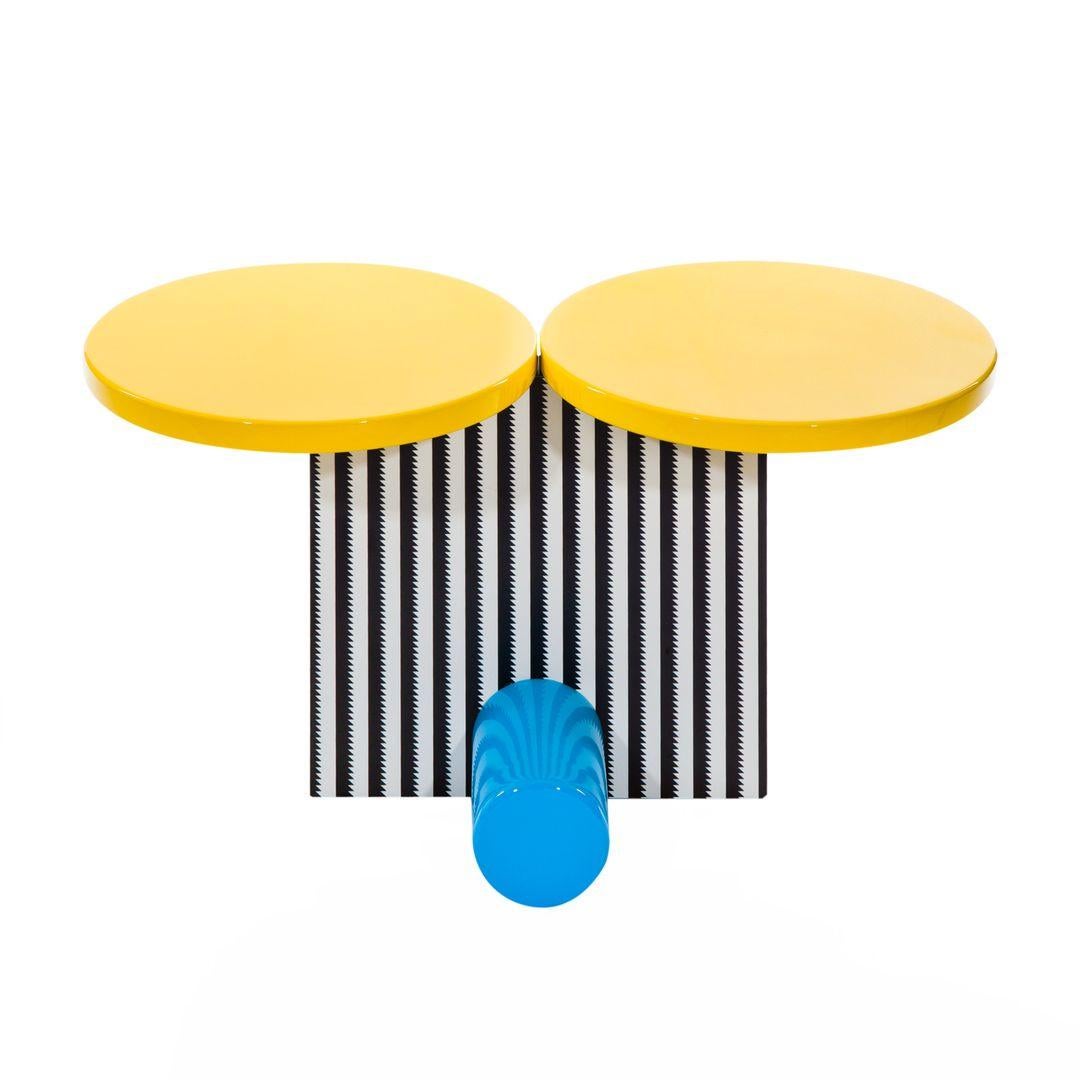 https://a.1stdibscdn.com/polar-coffee-table-by-memphis-michele-de-lucchi-for-sale-picture-6/f_10794/f_403472321719385316153/188b6f5d83cd1505ebf493438e958fb3_imageNormal_master.jpg