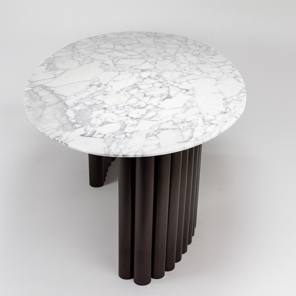 https://a.1stdibscdn.com/cantus-sculptural-arabescato-marble-dining-table-with-bronze-organ-pipe-base-for-sale-picture-4/f_68162/f_470663621760604719115/18_master.jpg