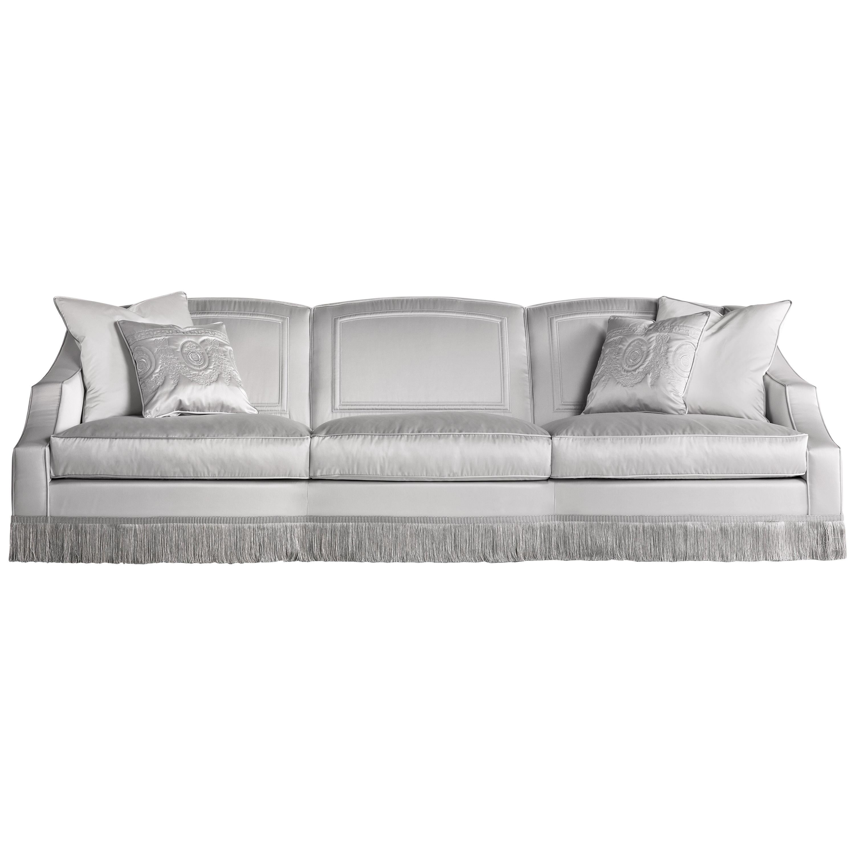 https://a.1stdibscdn.com/jumbo-collection-wheidon-3-seat-sofa-in-wood-and-fabric-for-sale/1121189/f_190670921589627711116/19067092_master.jpg