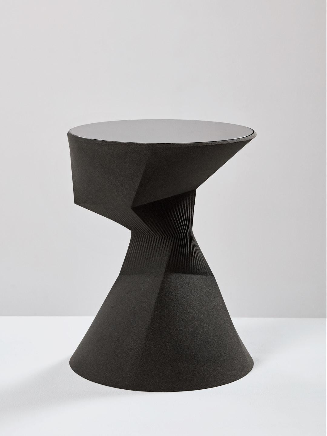 https://a.1stdibscdn.com/pleat-table-high-for-sale-picture-2/f_58512/f_256139721633533603672/191027_Rive_Roshan_3984_master.jpg