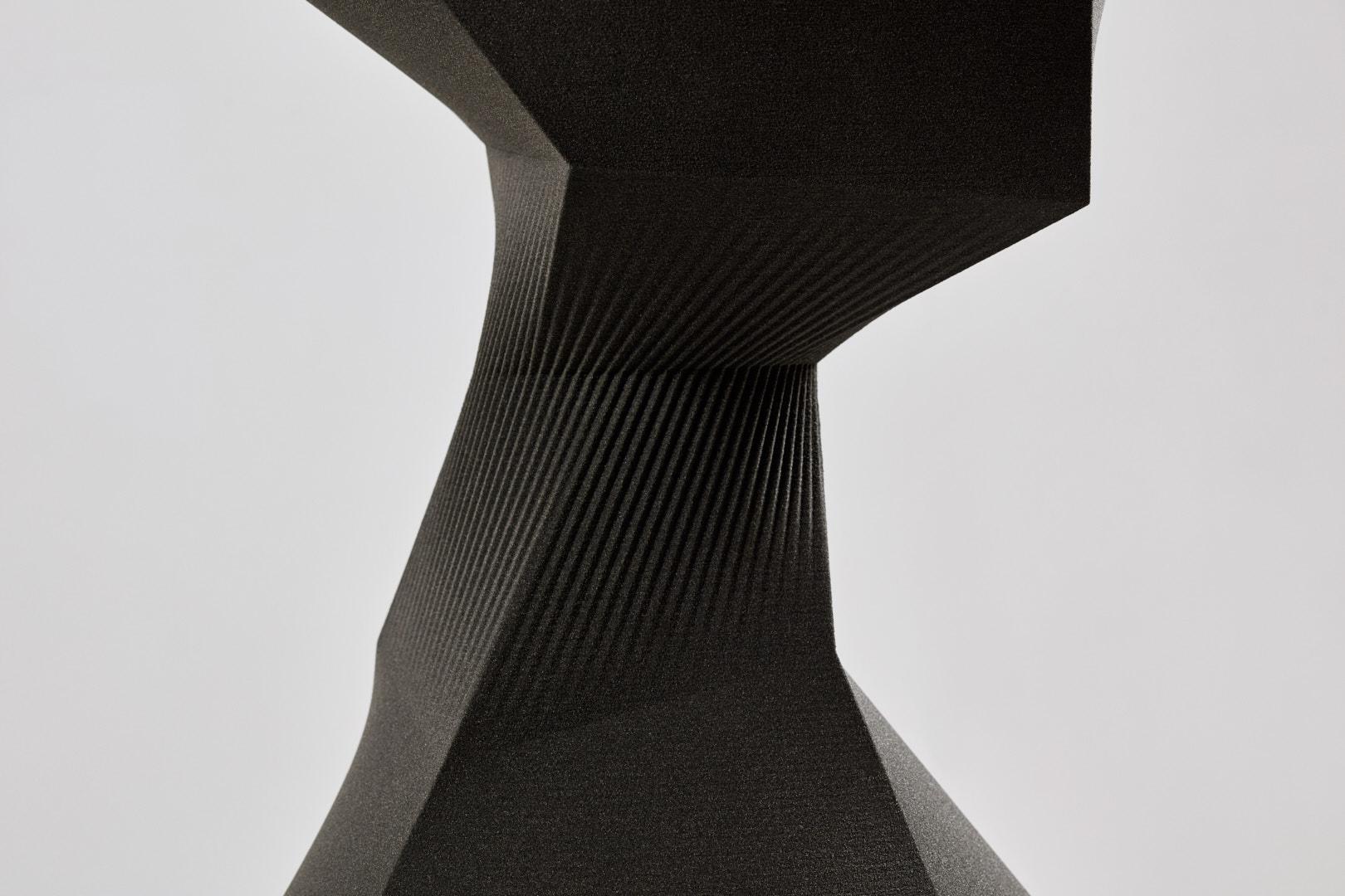 https://a.1stdibscdn.com/pleat-table-high-for-sale-picture-3/f_58512/f_256139721633533615455/191027_Rive_Roshan_3993_master.jpg