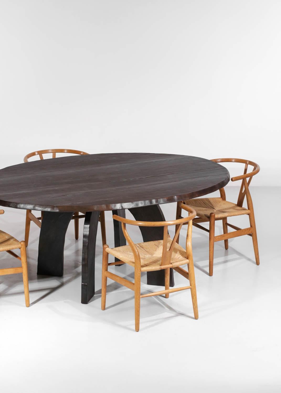 https://a.1stdibscdn.com/large-oval-dining-table-by-vincent-vincent-in-burnt-wood-for-sale-picture-7/f_30663/f_329469921677231530318/191_master.jpg