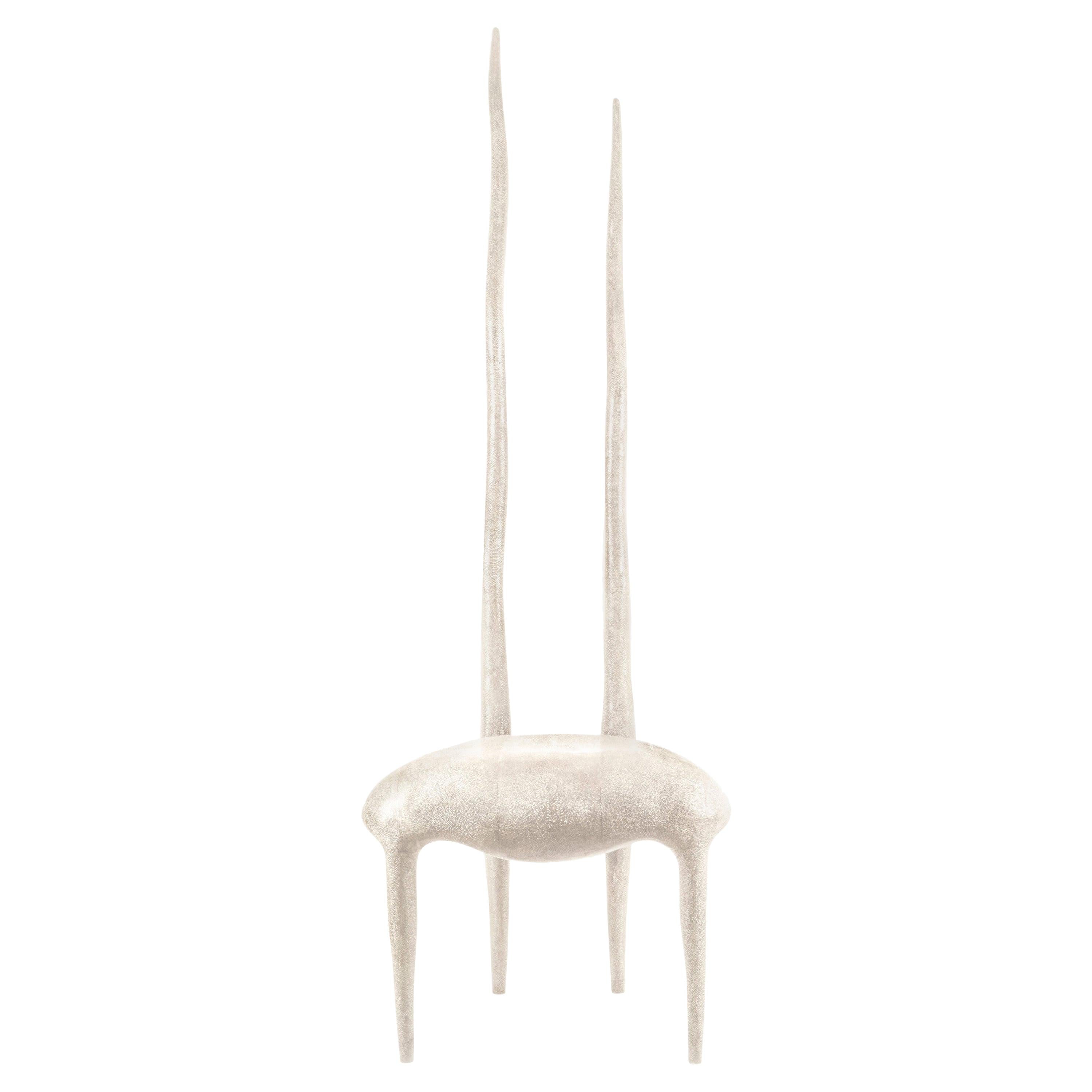 https://a.1stdibscdn.com/sylvie-chair-in-cream-shagreen-by-r-y-augousti-for-sale/1121189/f_193810021591658895638/19381002_master.jpg