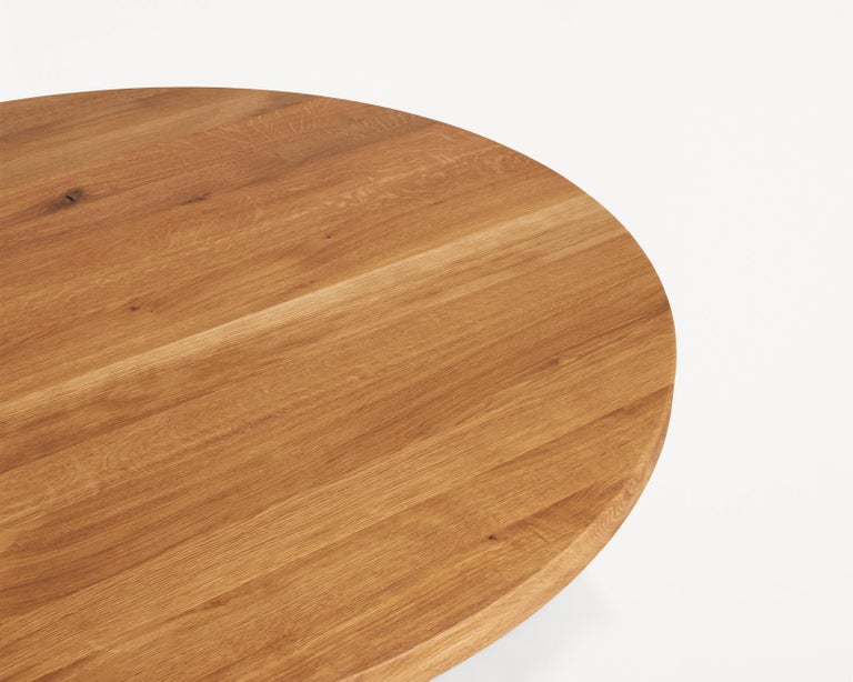 https://a.1stdibscdn.com/contemporary-farmhouse-table-round-140-for-sale-picture-3/f_36781/1580742945103/1955_0bbe5c3dc2_frama_farmhouse_table_detail_1_original_master.jpg?width=768