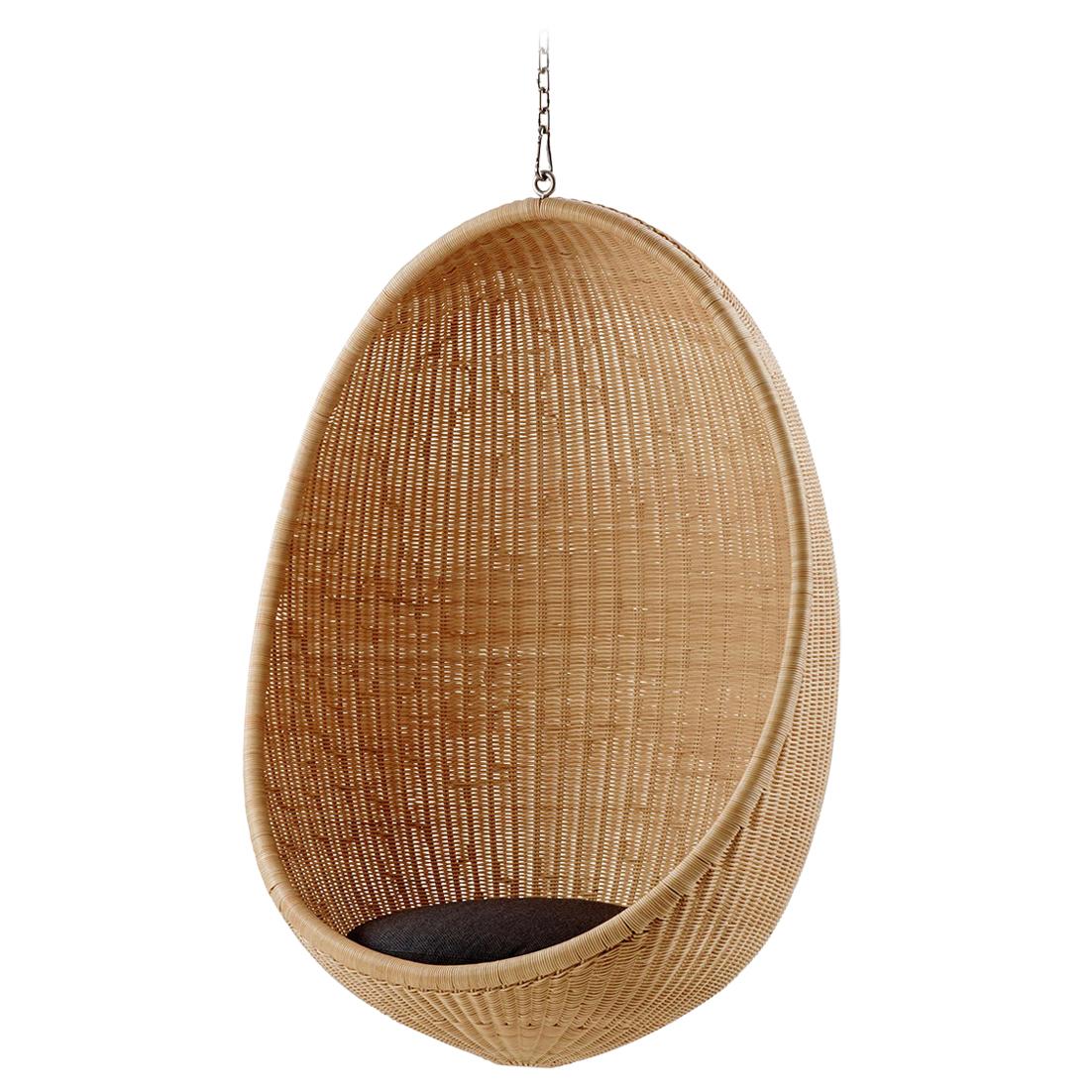 https://a.1stdibscdn.com/cocoon-hanging-chair-for-sale/1121189/f_196992721593849087464/19699272_master.jpg