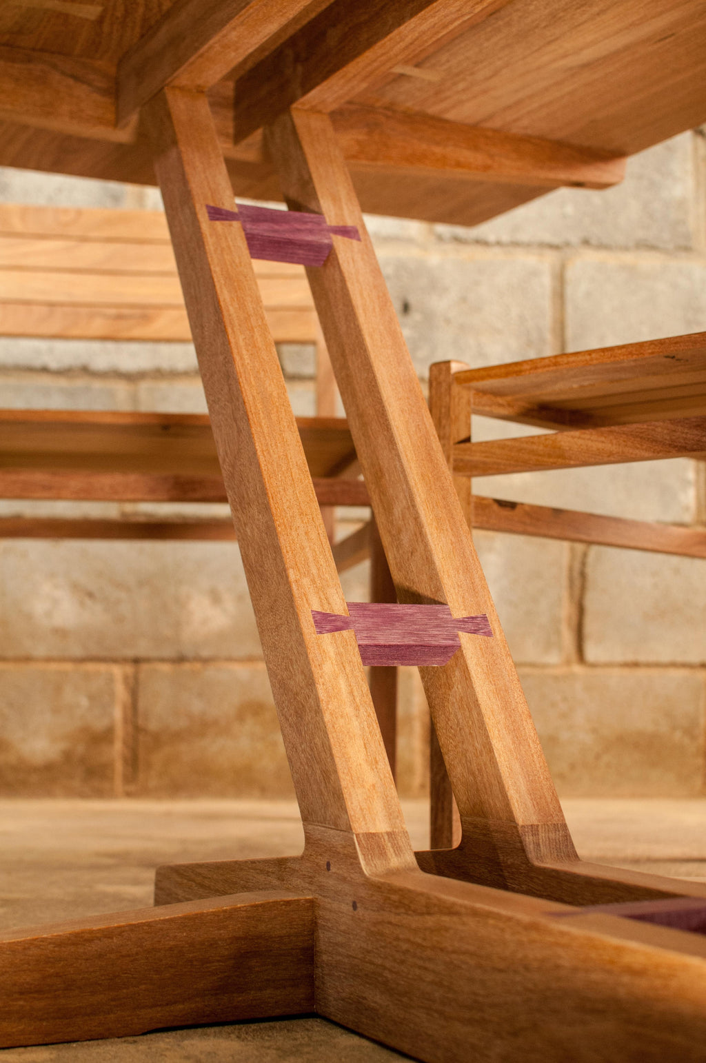 https://a.1stdibscdn.com/contemporary-dining-table-in-brazilian-hardwood-by-ricardo-graham-ferreira-for-sale-picture-6/f_31831/f_117658911534447280088/_19__master.jpg