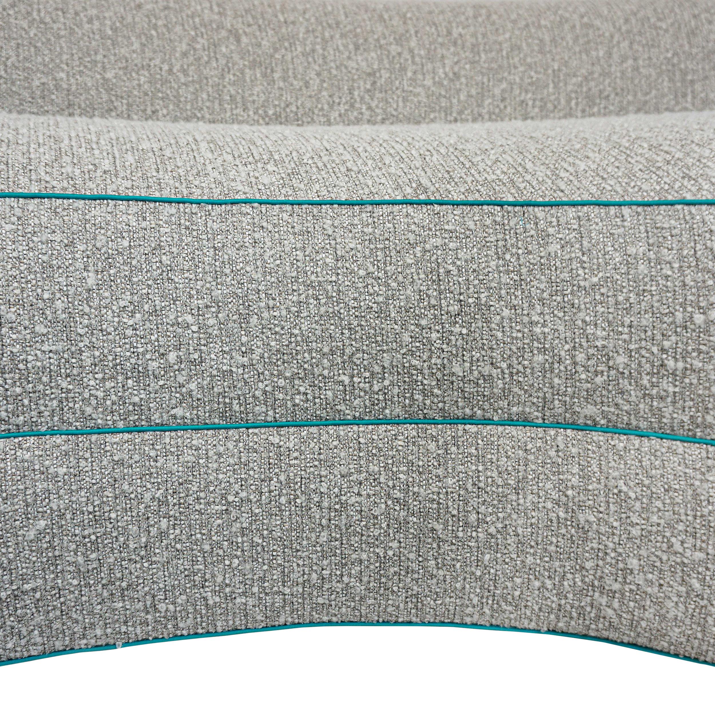https://a.1stdibscdn.com/boucle-curved-sofa-with-turquoise-accents-for-sale-picture-15/f_21233/1622750912224/19_master.jpg