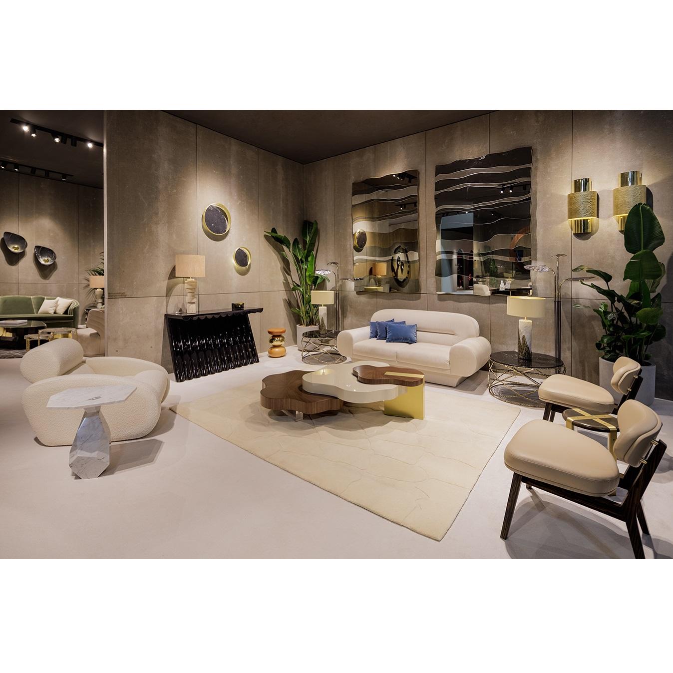 https://a.1stdibscdn.com/relaxing-boucle-armchair-with-curvy-silhouette-for-sale-picture-8/f_27693/f_330470421682662497013/1Photo_18_04_2023_08_56_25_LR_master.jpg