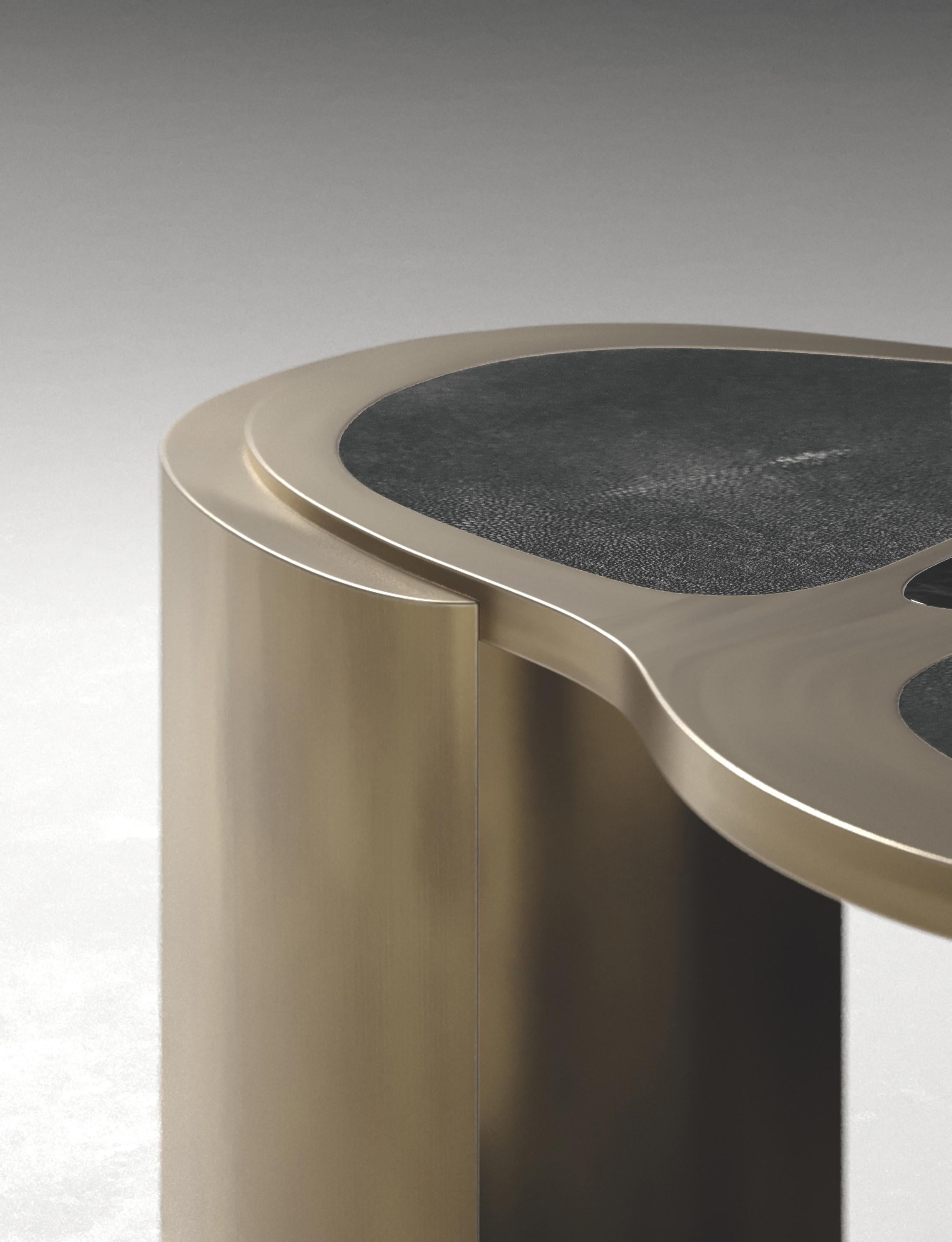https://a.1stdibscdn.com/shagreen-coffee-table-with-bronze-patina-brass-details-by-kifu-paris-for-sale-picture-3/f_45491/f_378529821704762184991/1TABLE0000_copise_master.jpg