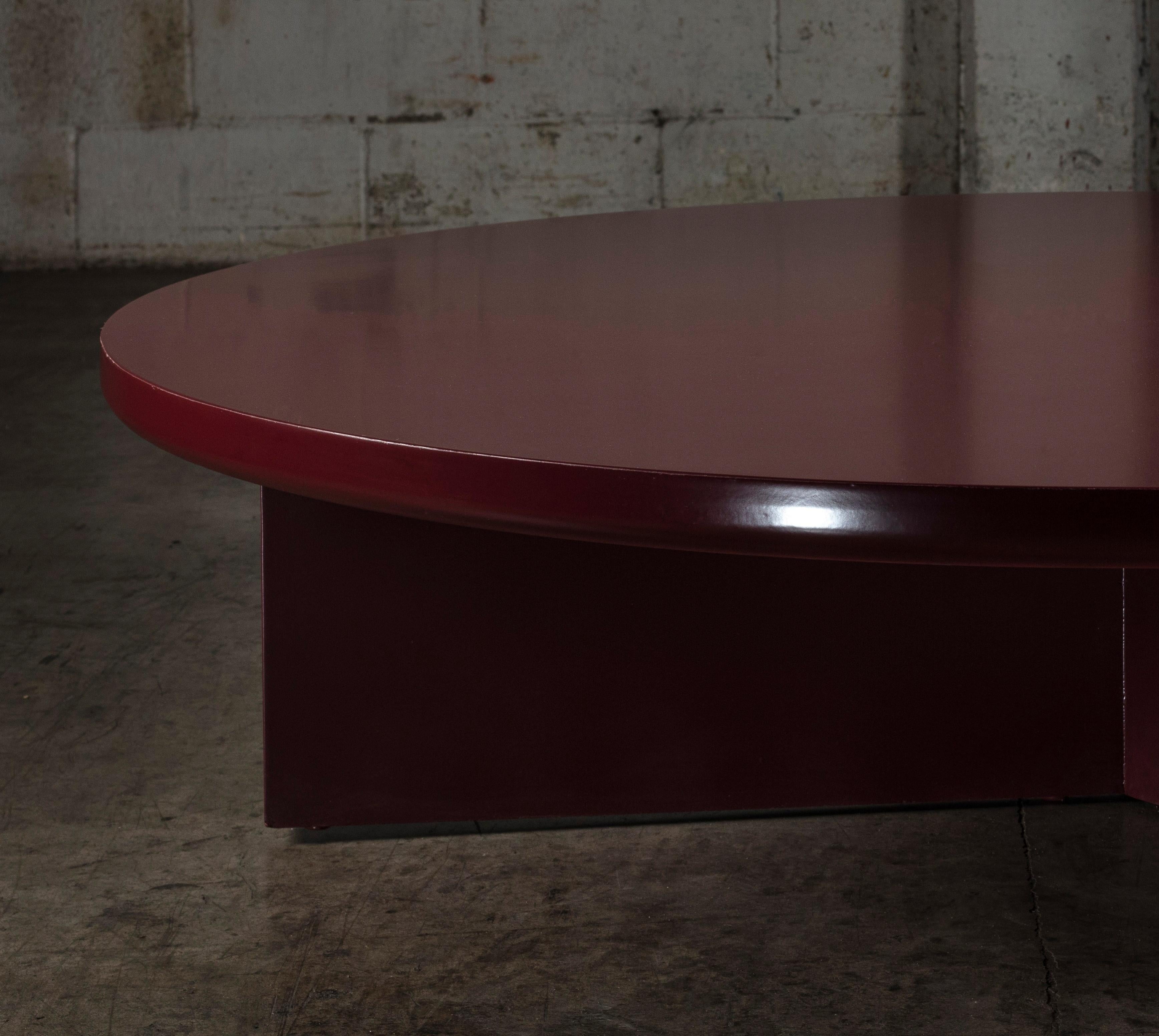 https://a.1stdibscdn.com/ddr-round-coffee-table-in-deep-dark-red-lacquer-by-no-age-studio-for-sale-picture-4/f_12192/f_477212221764171562054/1U4A5618aa_master.jpg