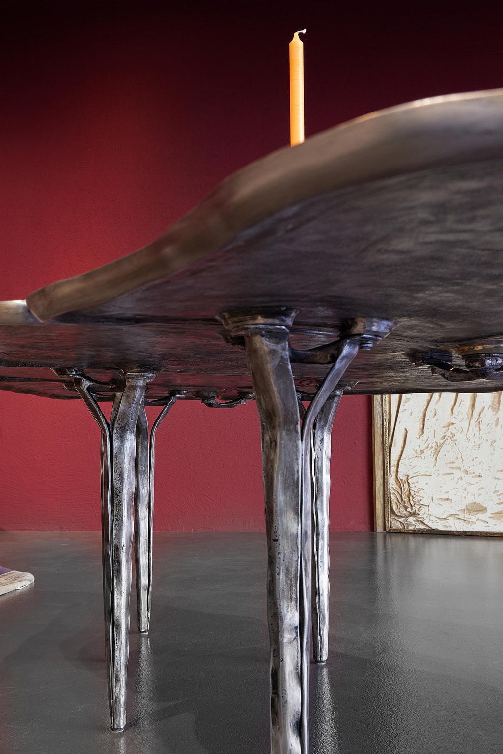 https://a.1stdibscdn.com/modern-dining-table-soft-shape-handmade-cast-aluminium-bronze-for-dilmos-for-sale-picture-10/f_55232/f_340506321682783951901/1X5A4300_master.jpg