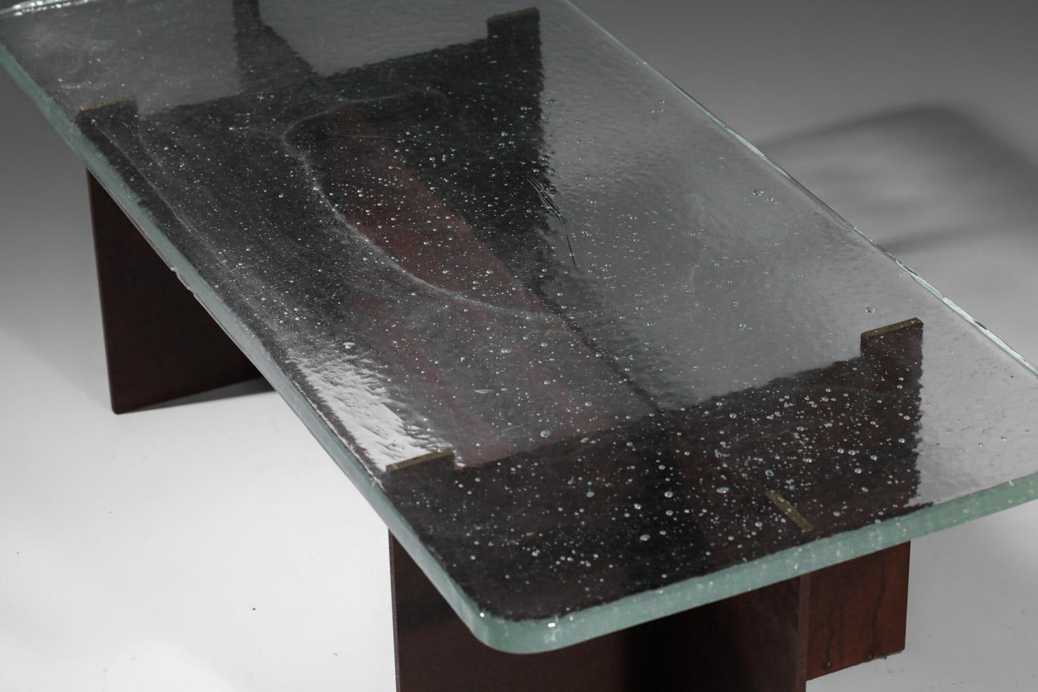 https://a.1stdibscdn.com/coffee-table-with-vintage-transparent-glass-top-and-modern-steel-base-for-sale-picture-5/f_30663/f_481266421767022475503/1_4_master.jpg