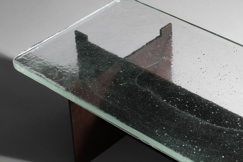 https://a.1stdibscdn.com/coffee-table-with-vintage-transparent-glass-top-and-modern-steel-base-for-sale-picture-8/f_30663/f_481266421767022475605/1_8_master.jpg