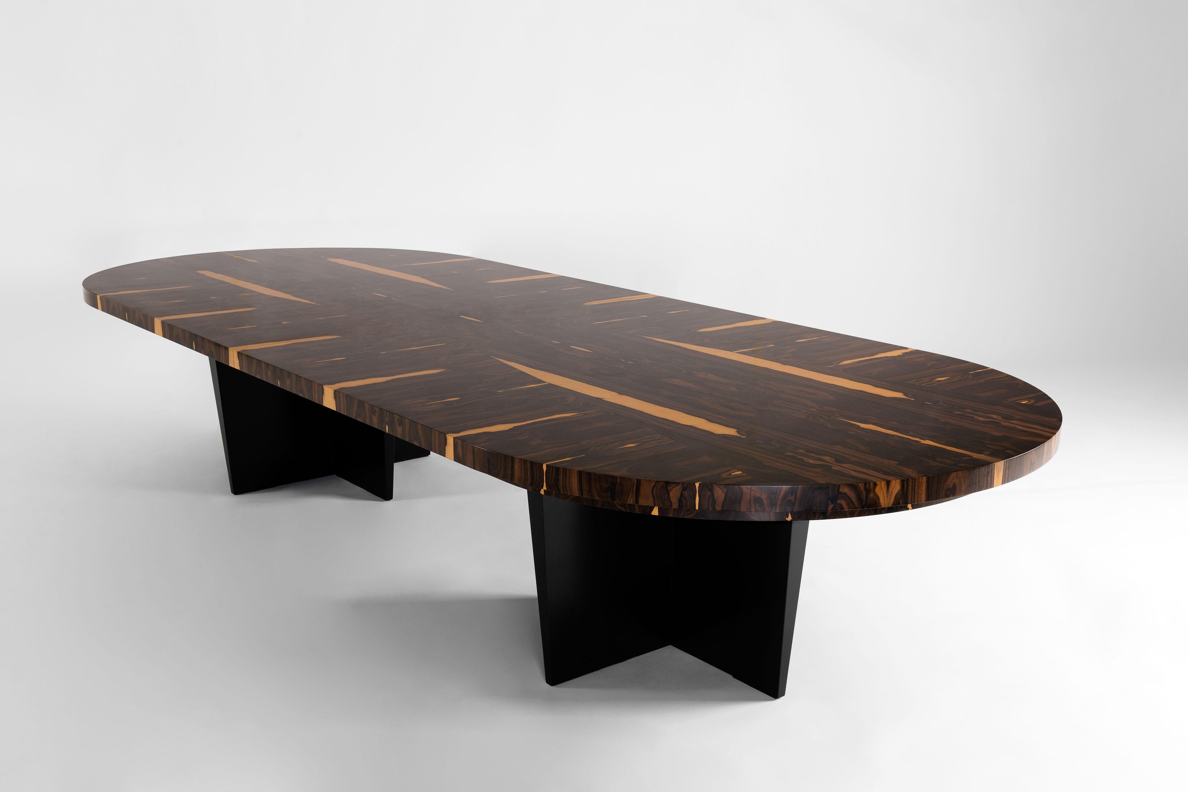 https://a.1stdibscdn.com/georgis-mirgorodsky-alaia-dining-table-usa-2022-for-sale-picture-2/f_7813/f_341661821683406835639/1_Alaia_Dining_Table_master.jpg